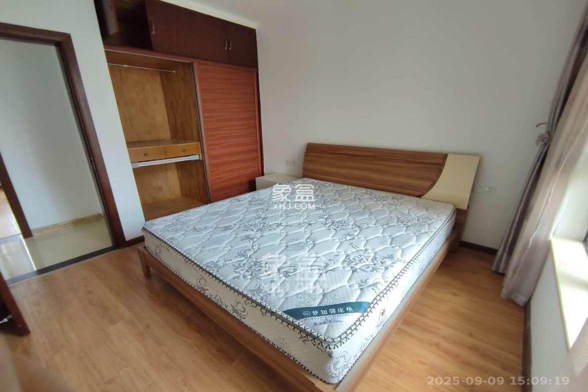 长房时代城  3室2厅1卫    2300.0元/月 长房时代城  3室2厅1卫    2300.0元/月室内图