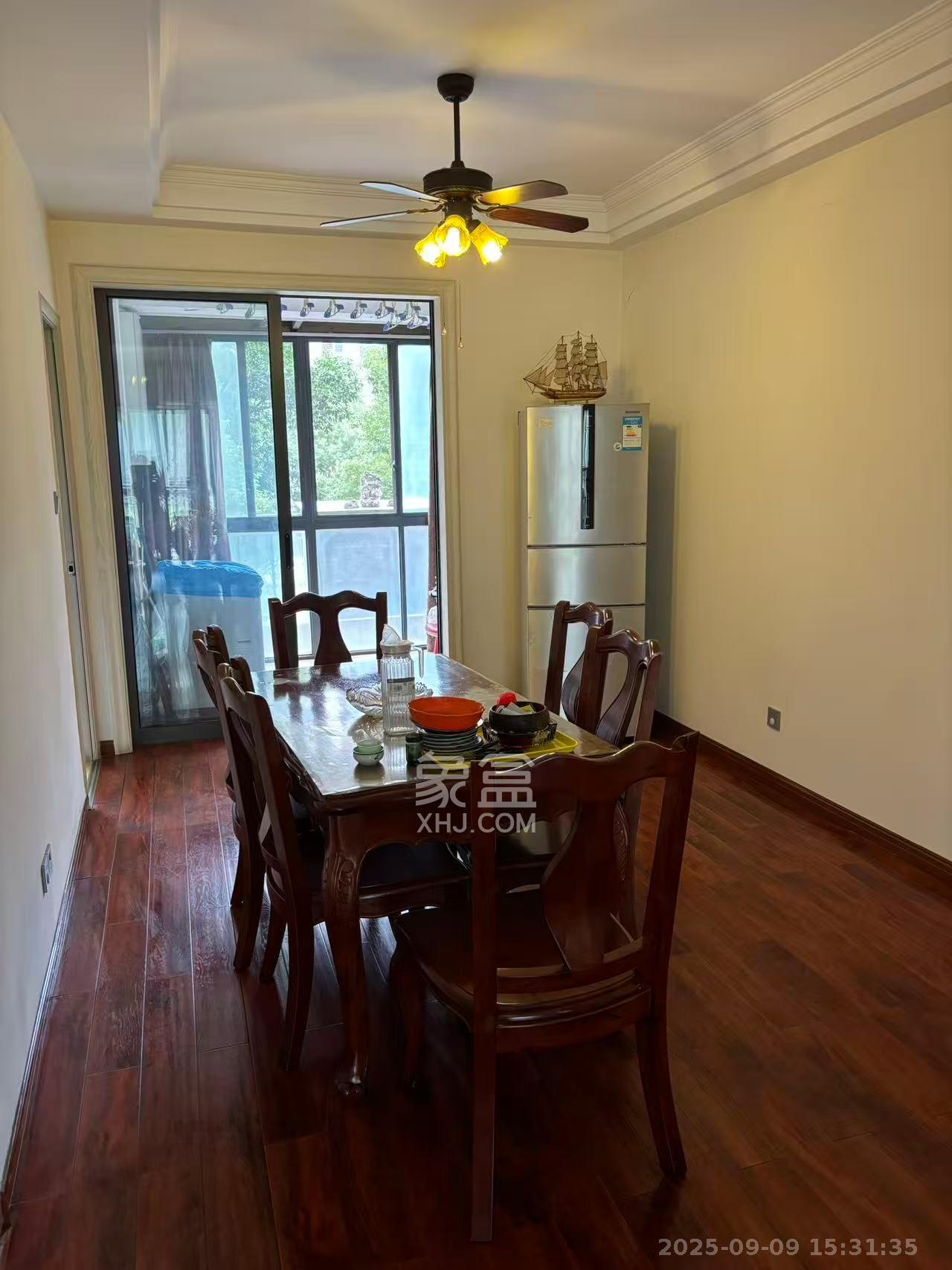 卓越蔚蓝海岸二期 4室2厅2卫 3500.0元/月 卓越蔚蓝海岸二期 4室2厅2卫 3500.0元/月室内图