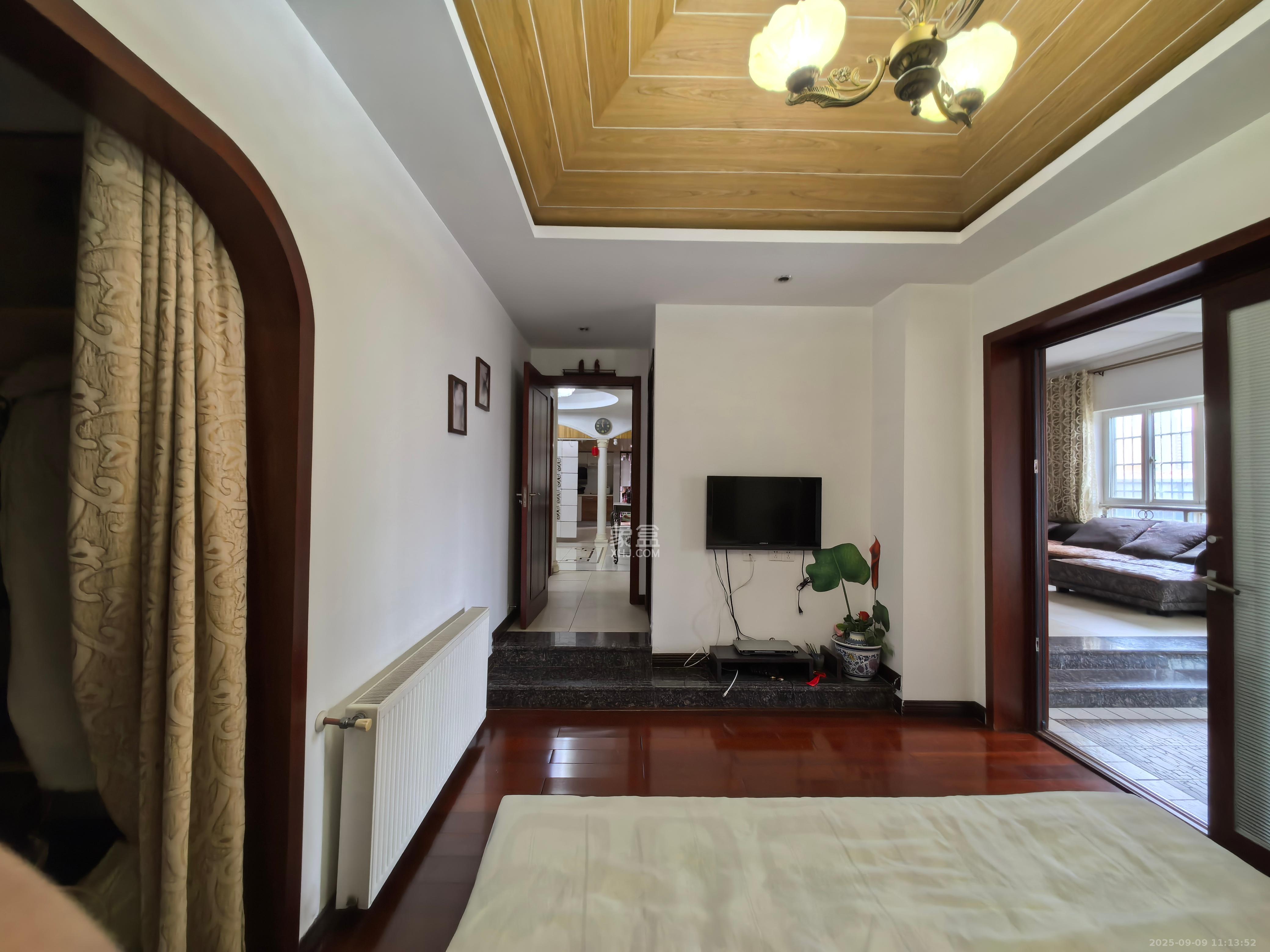 谋房博客(博客天街) 3室2厅2卫 3200.0元/月 谋房博客(博客天街) 3室2厅2卫 3200.0元/月室内图