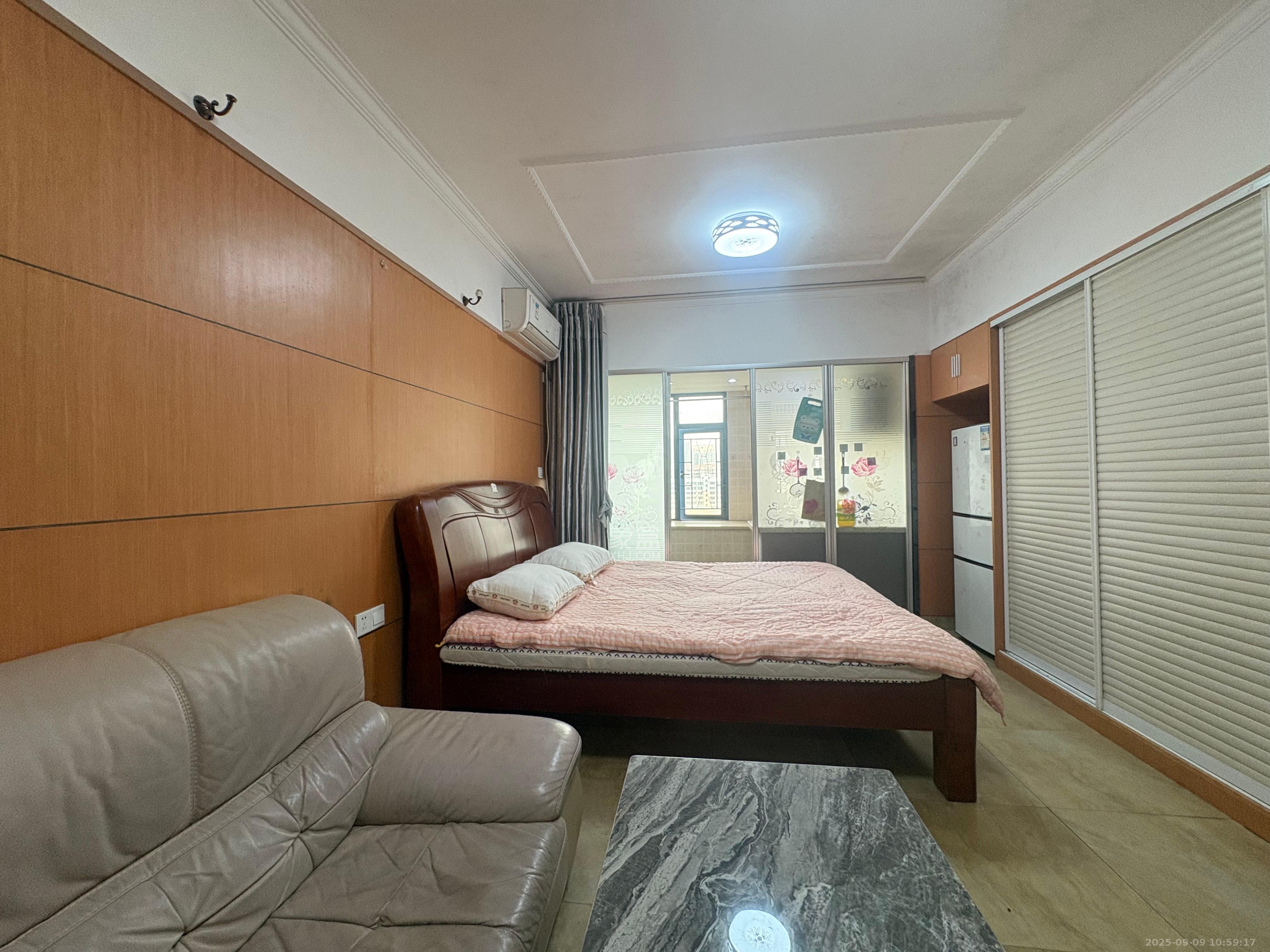 爱都(IDO) 1室1厅1卫 1180.0元/月 爱都(IDO) 1室1厅1卫 1180.0元/月室内图