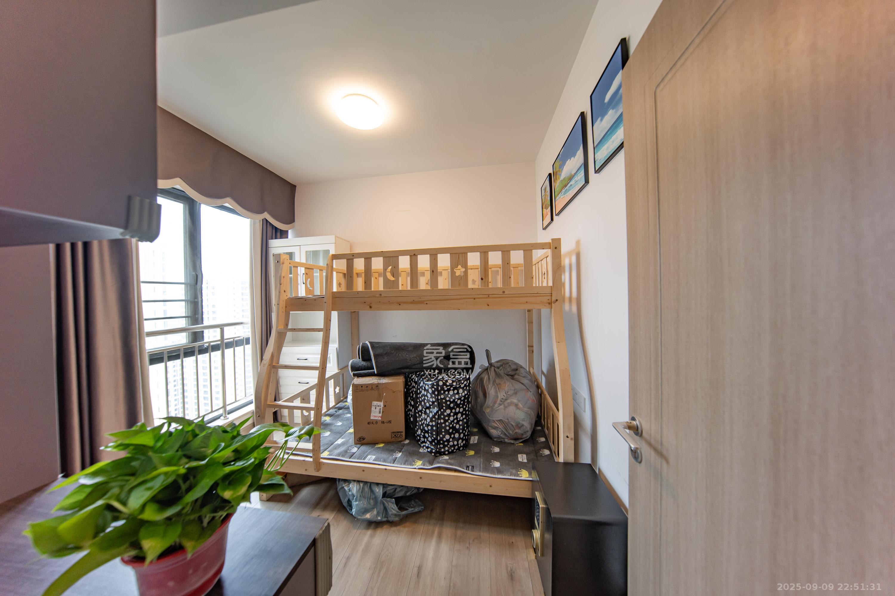 建投象山国际  3室2厅2卫    139.8万 建投象山国际  3室2厅2卫    139.8万卧室