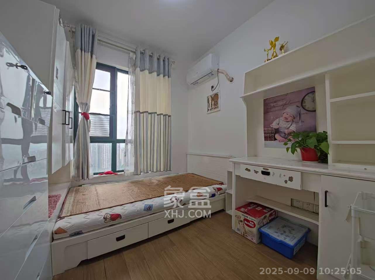 维一星城原山苑 3室2厅1卫 2100.0元/月 维一星城原山苑 3室2厅1卫 2100.0元/月室内图