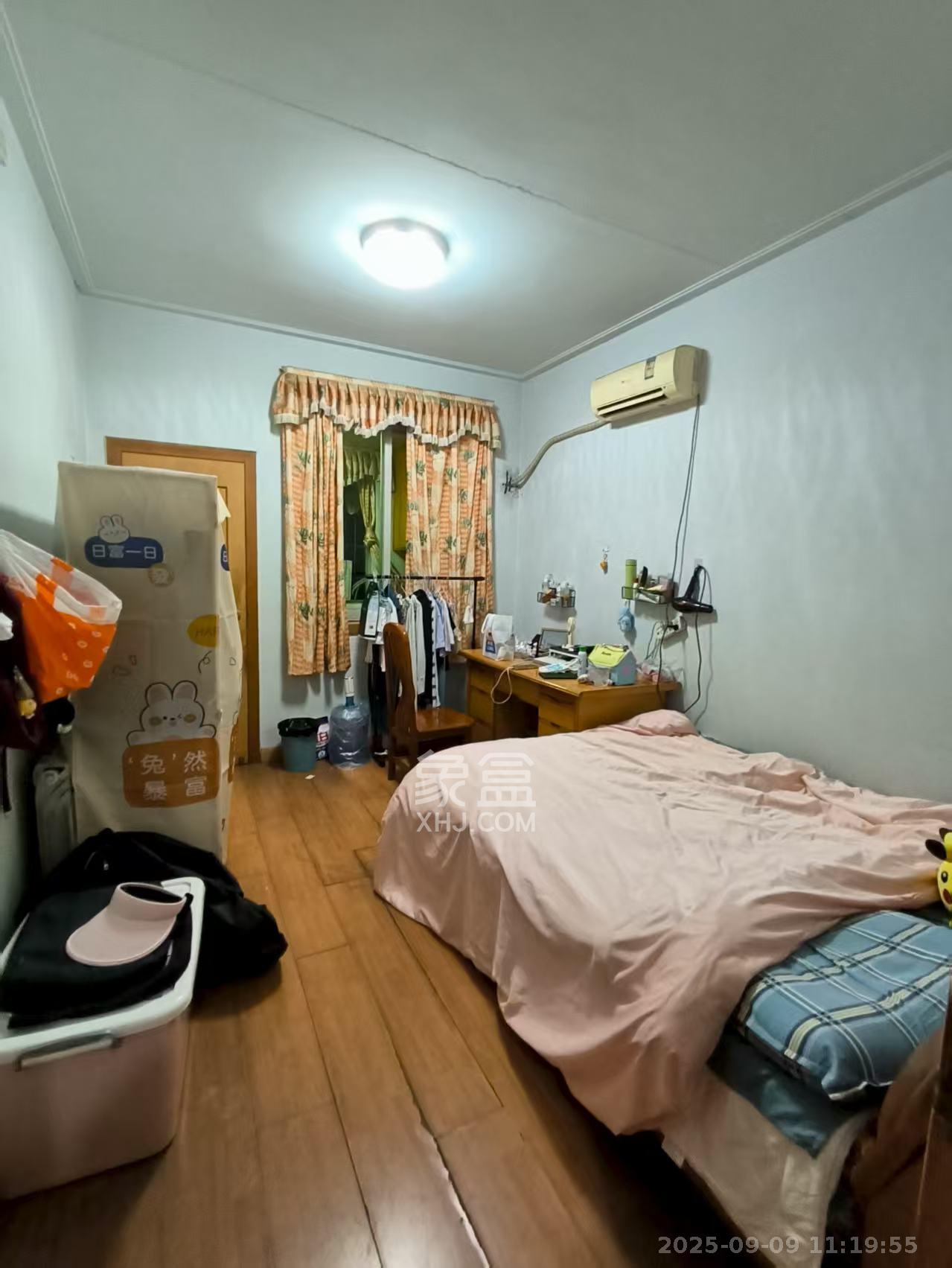 公安分局宿舍  3室2厅2卫    2200.0元/月室内图