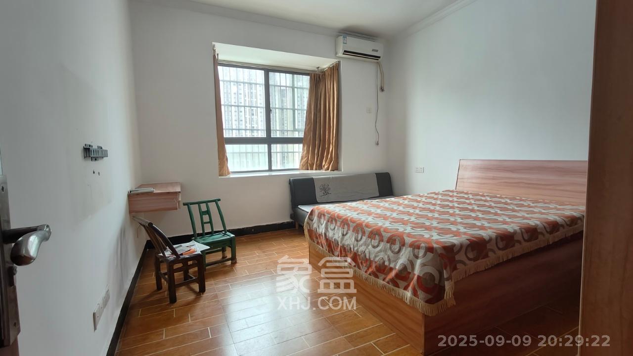 五星龙廻塘小区  2室1厅1卫    1200.0元/月 五星龙廻塘小区  2室1厅1卫    1200.0元/月室内图