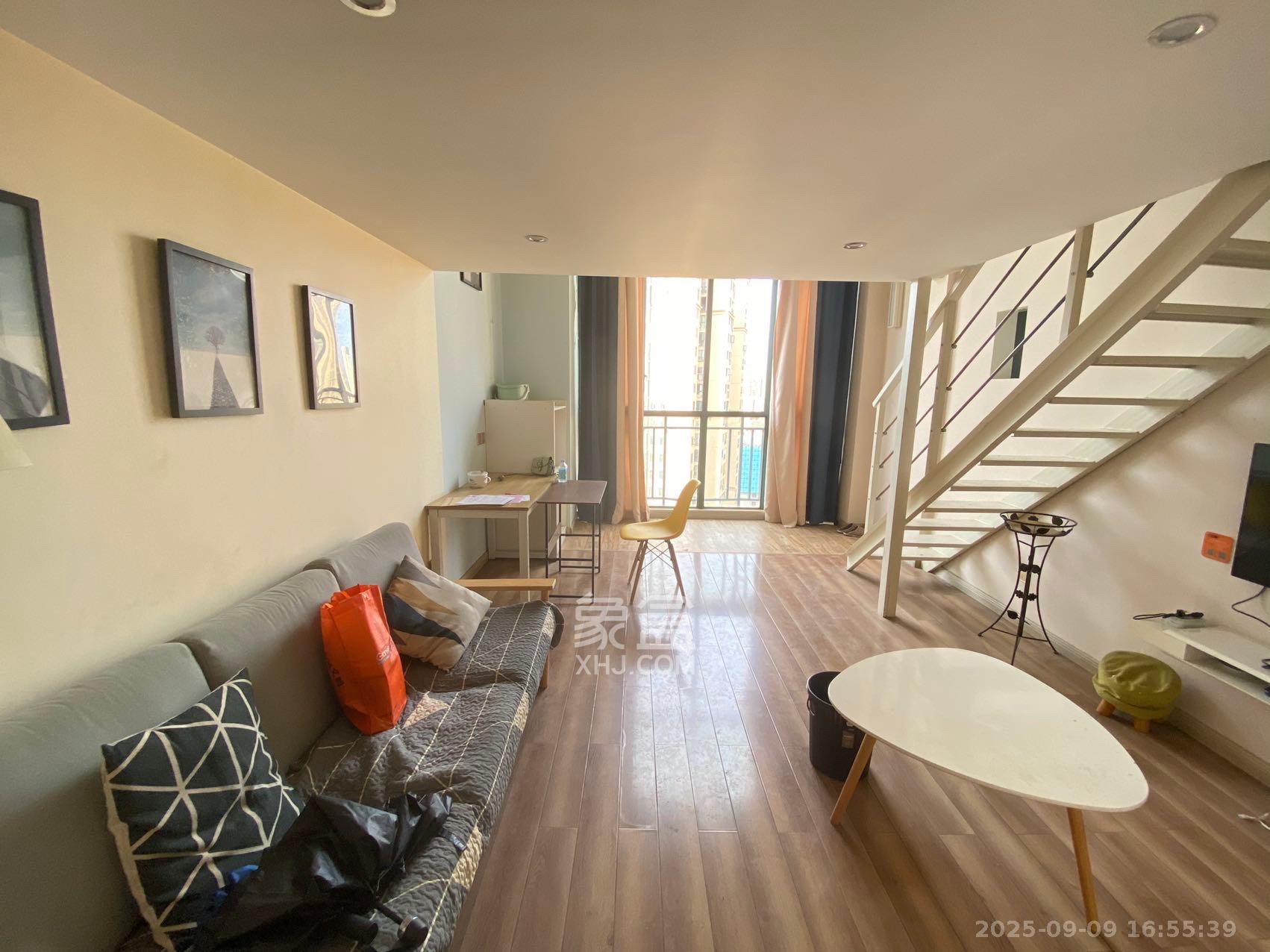 洋湖时代  1室1厅1卫    1500.0元/月 洋湖时代  1室1厅1卫    1500.0元/月