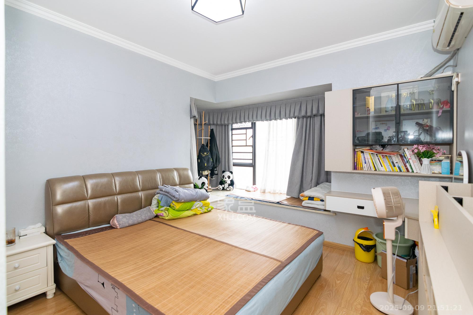 润和紫郡一期  4室2厅2卫    95.0万卧室