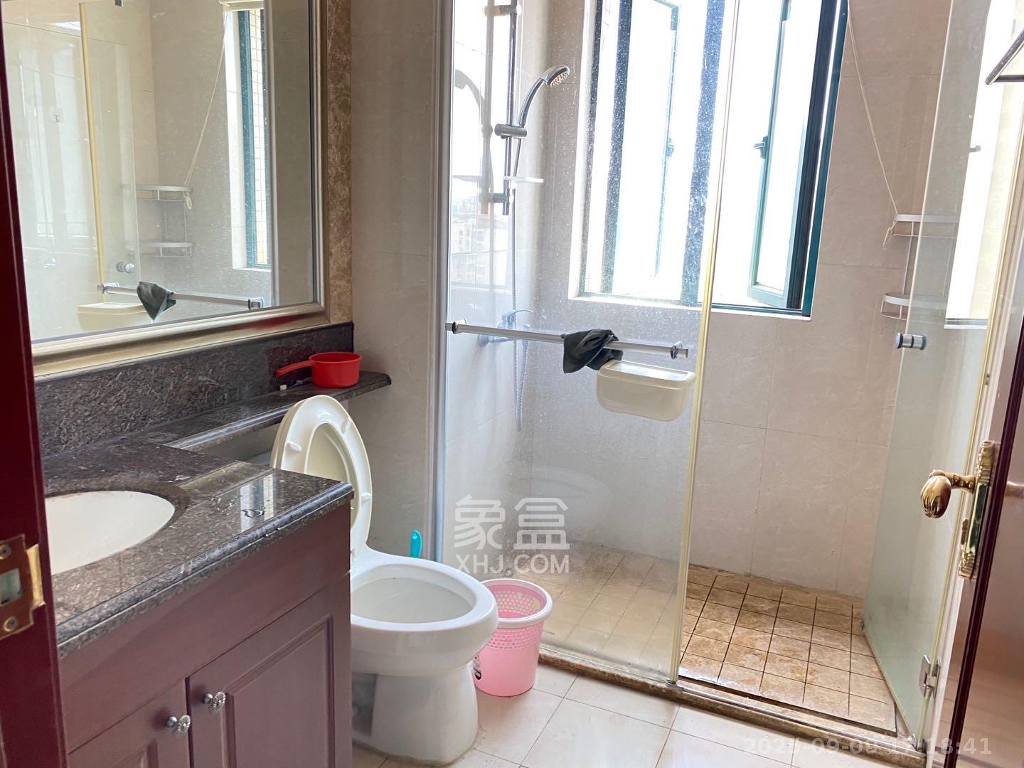 恒大雅苑 3室2厅2卫 2800.0元/月 恒大雅苑 3室2厅2卫 2800.0元/月室内图