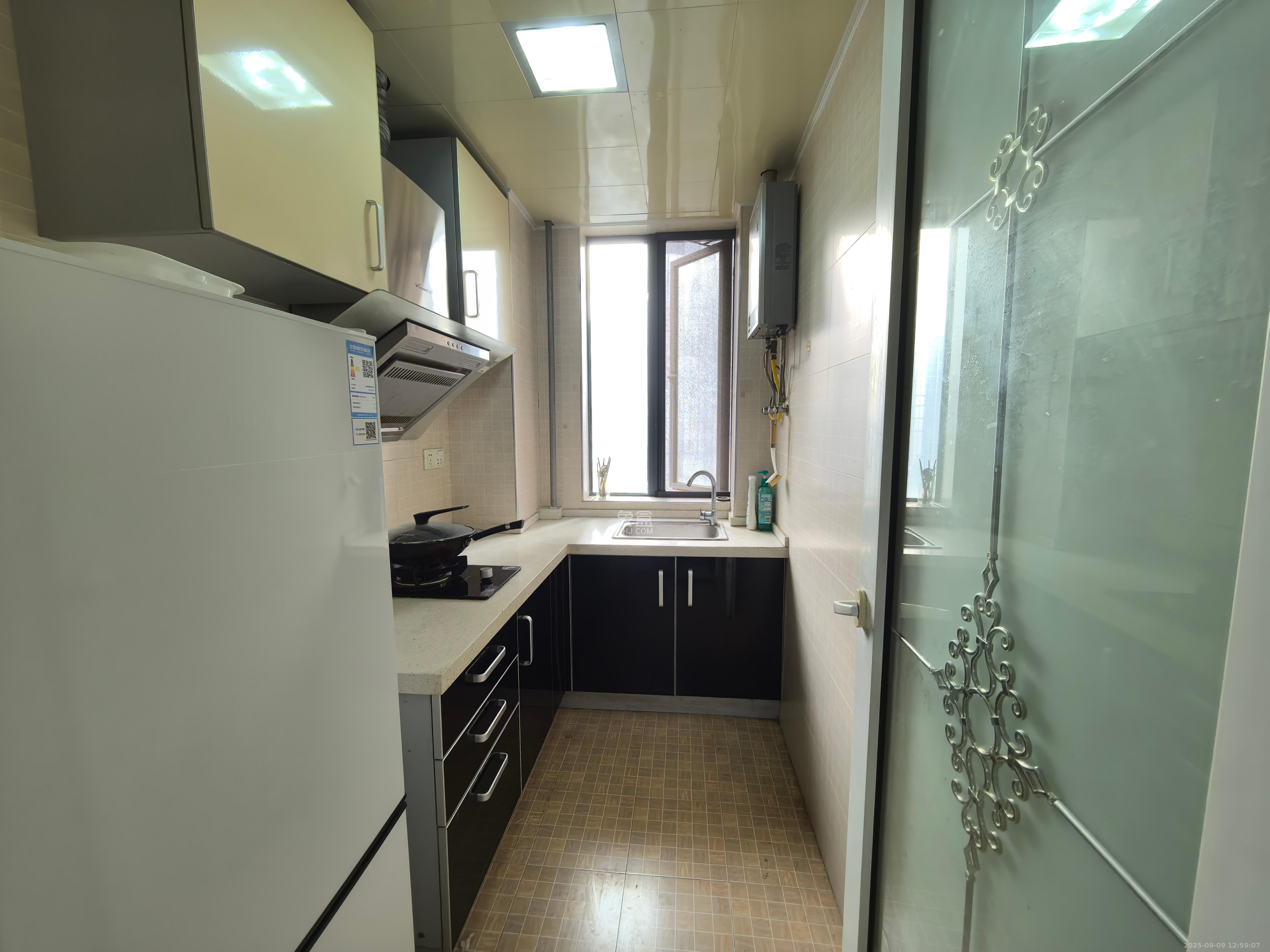 中城丽景香山园 2室2厅1卫 2200.0元/月 中城丽景香山园 2室2厅1卫 2200.0元/月室内图