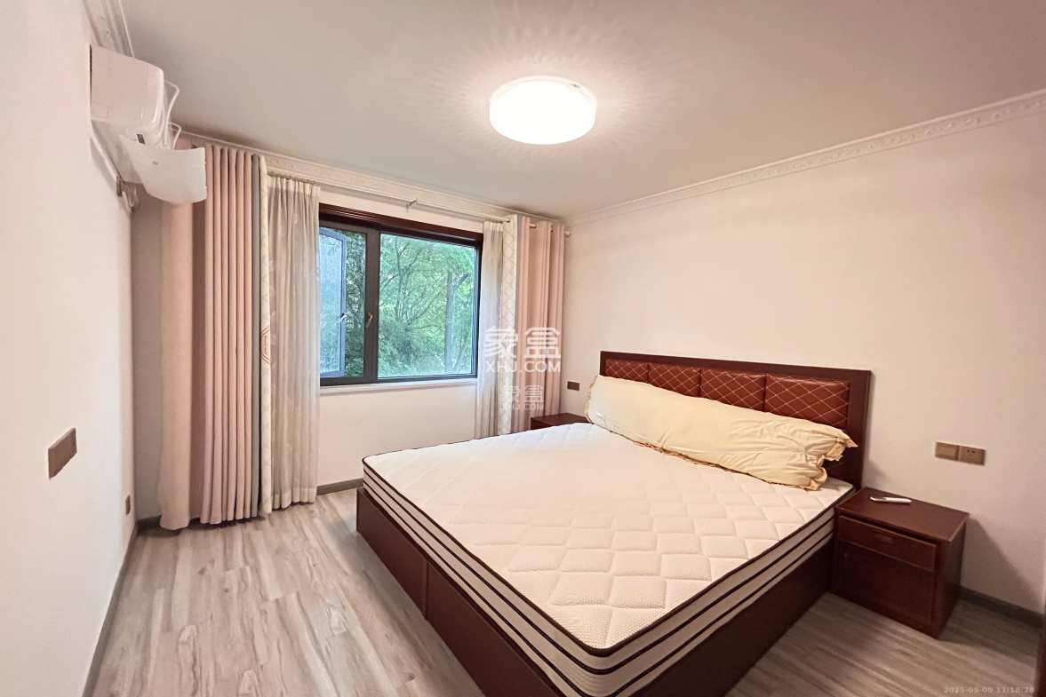 中信凯旋城(中信新城四期)  4室2厅2卫    2700.0元/月 中信凯旋城(中信新城四期)  4室2厅2卫    2700.0元/月室内图