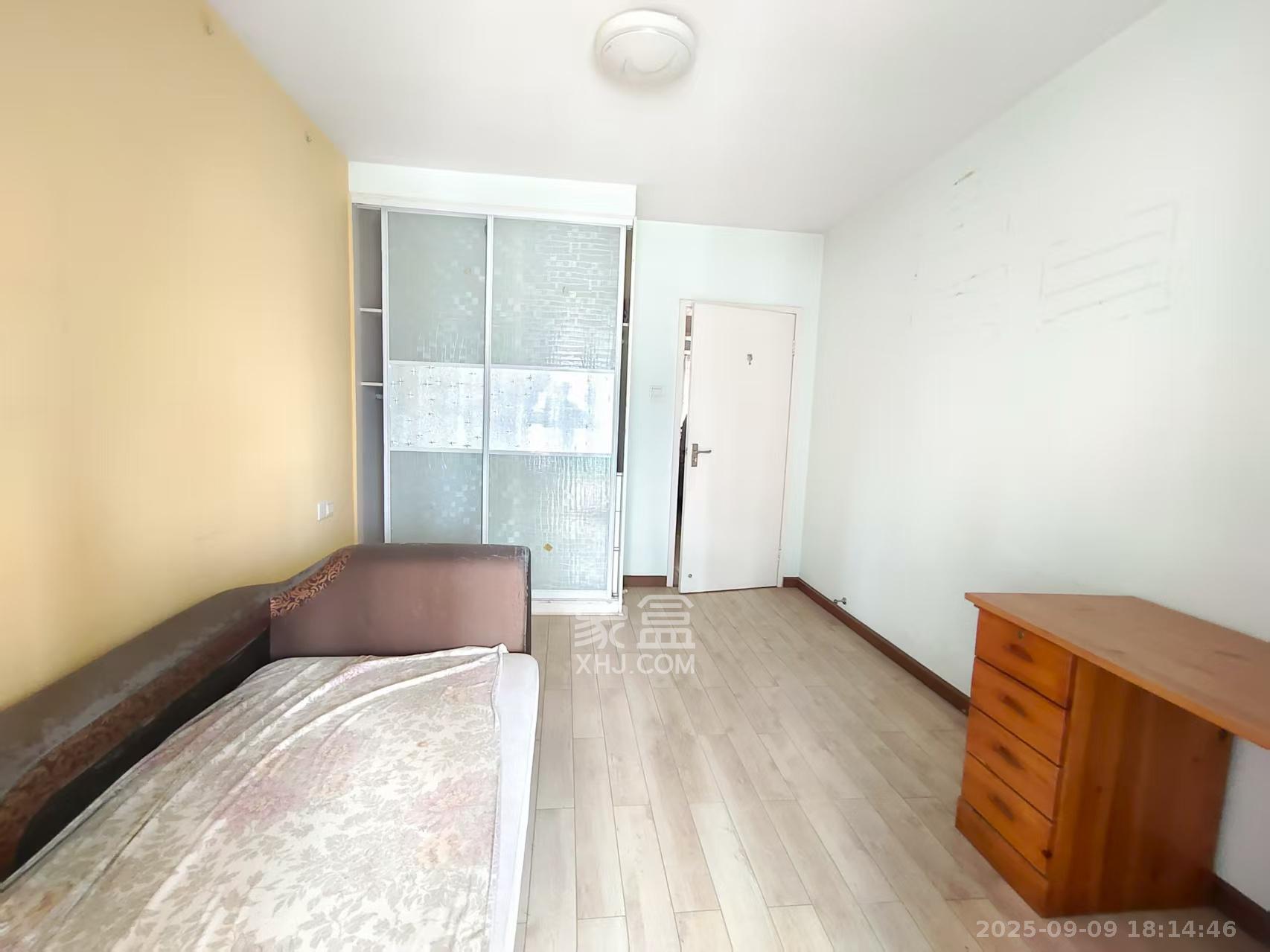 湘许嘉园  3室2厅2卫    3100.0元/月室内图