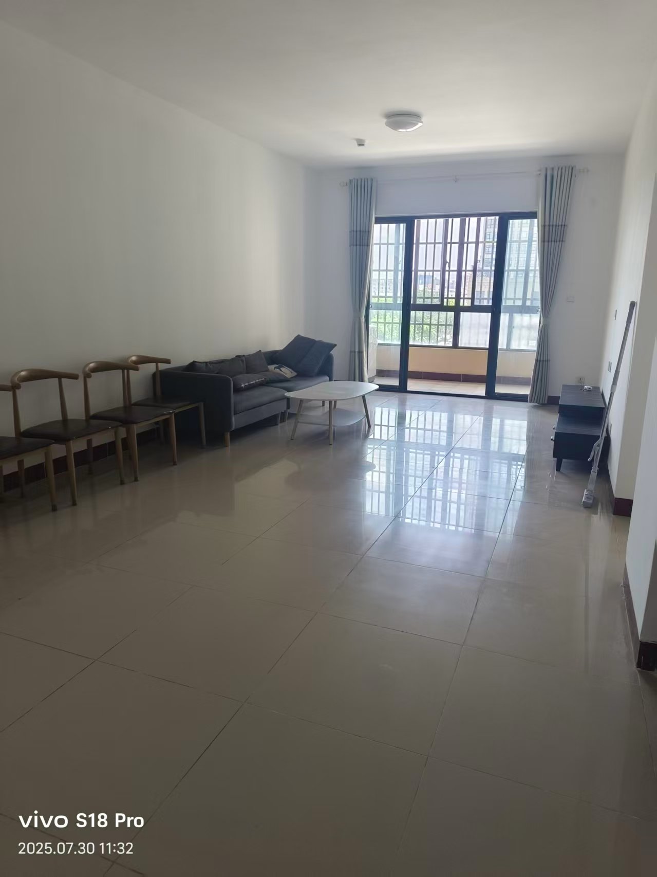 美舍嘉苑一期 3室2厅2卫 2500.0元/月 美舍嘉苑一期 3室2厅2卫 2500.0元/月室内图