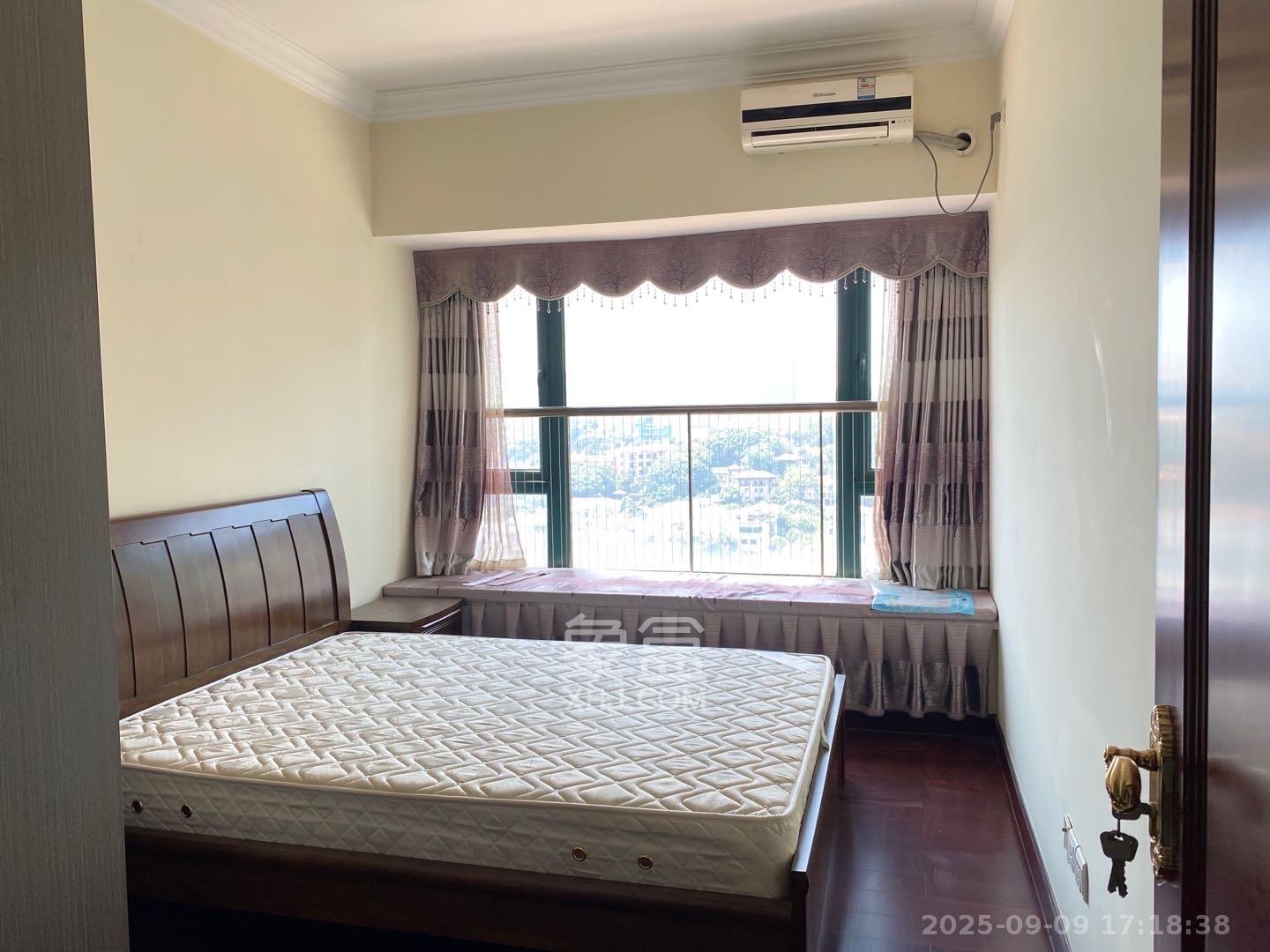 恒大雅苑 3室2厅2卫 2800.0元/月 恒大雅苑 3室2厅2卫 2800.0元/月室内图