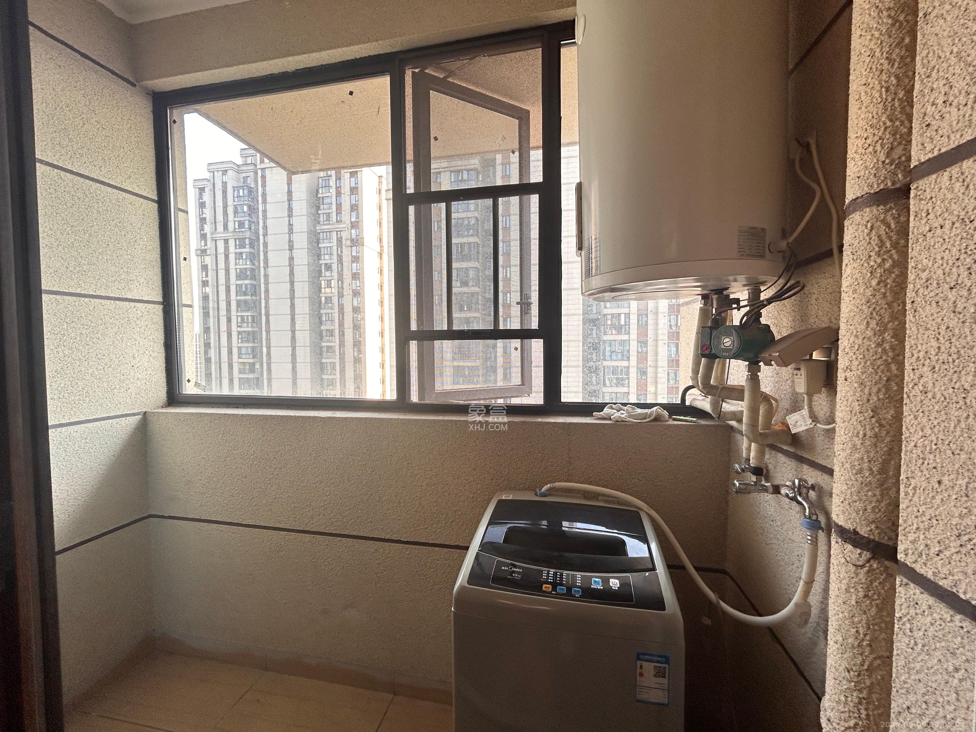 碧桂园星城首府 1室1厅1卫 1300.0元/月 碧桂园星城首府 1室1厅1卫 1300.0元/月室内图