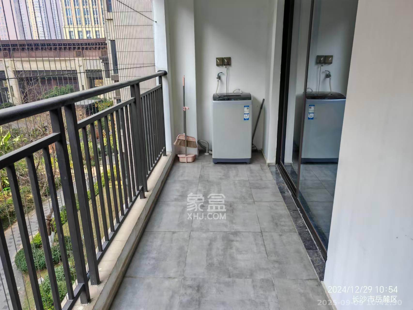 金茂建发泊悦  3室2厅2卫   3500.00元/月室内图