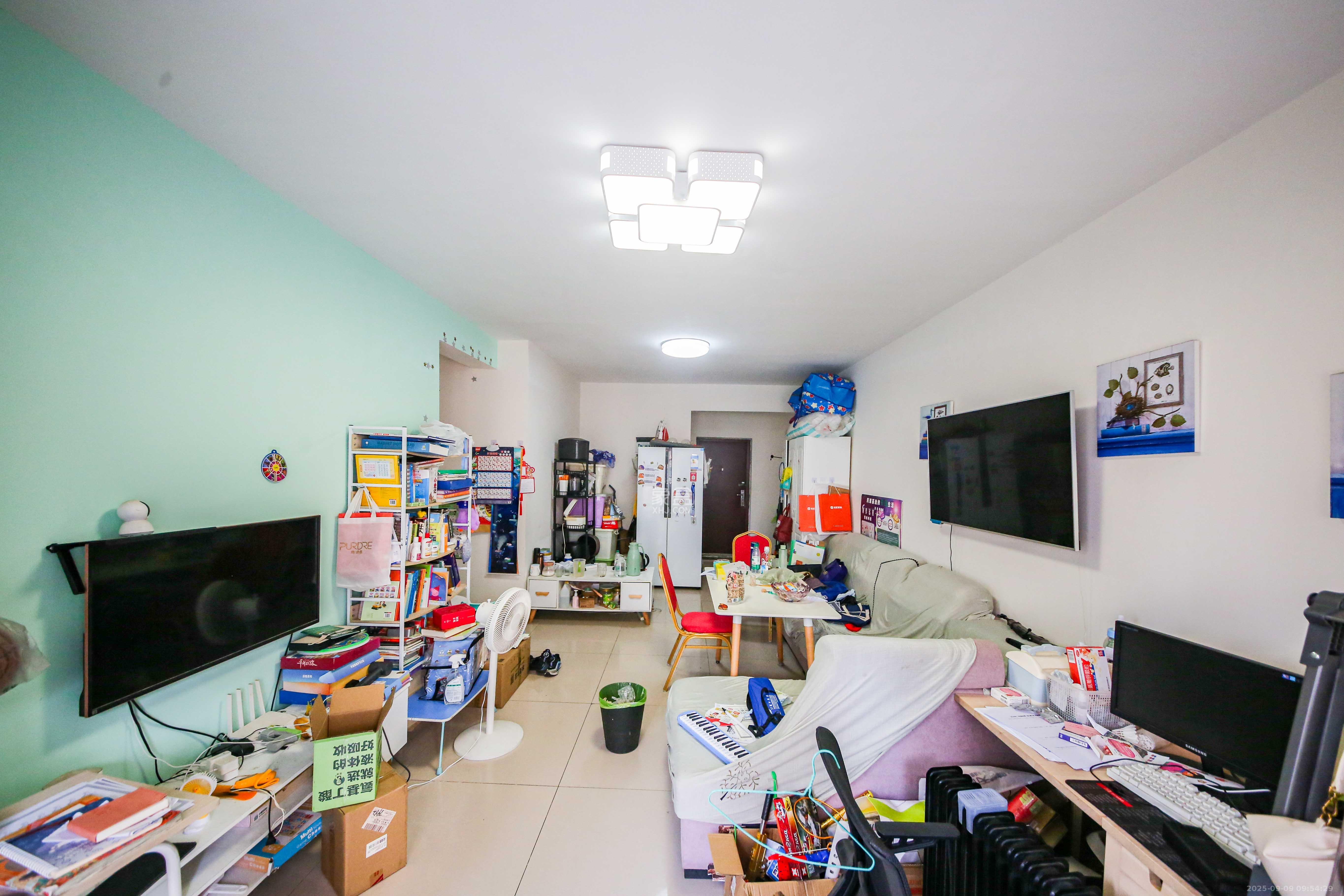 水墨林溪 3室2厅2卫 90.0万 水墨林溪 3室2厅2卫 90.0万客厅