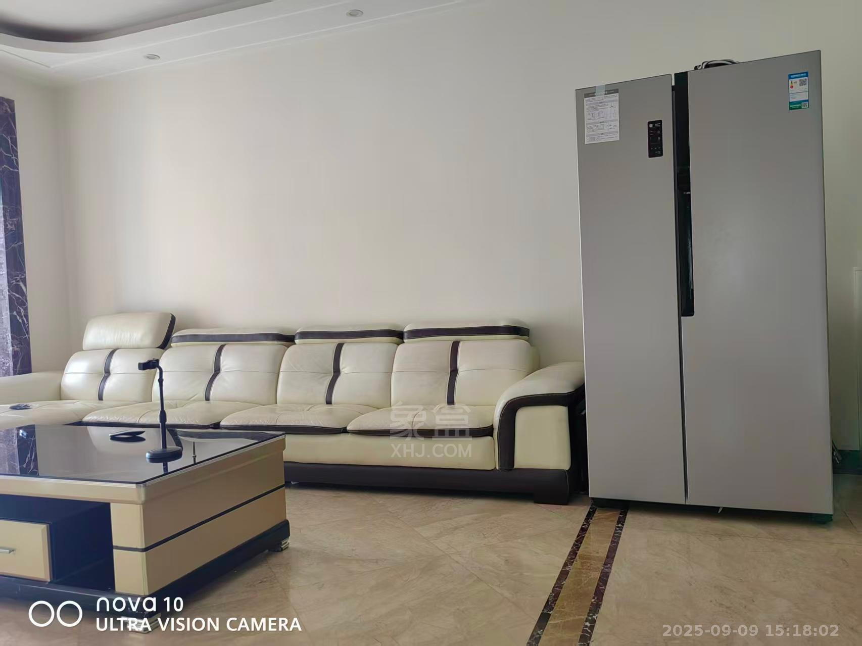 康馨佳园 3室2厅2卫 2000.0元/月 康馨佳园 3室2厅2卫 2000.0元/月室内图