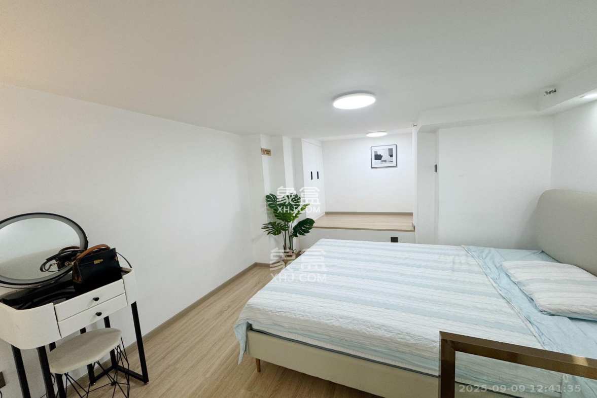 珠江花城好世界  1室1厅1卫    2200.0元/月 珠江花城好世界  1室1厅1卫    2200.0元/月室内图