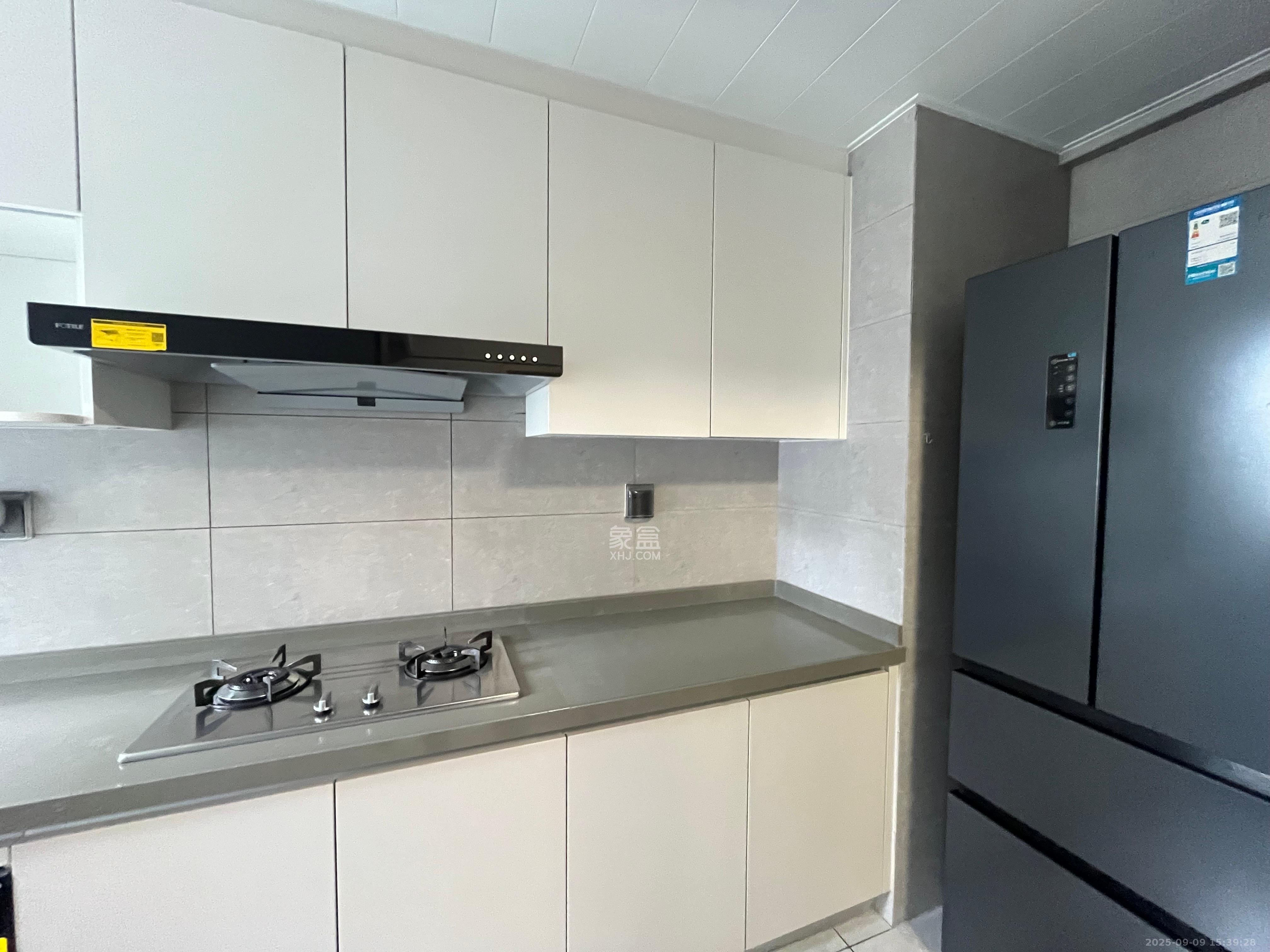 时代梅溪领峰 4室2厅2卫 3400.00元/月 时代梅溪领峰 4室2厅2卫 3400.00元/月室内图