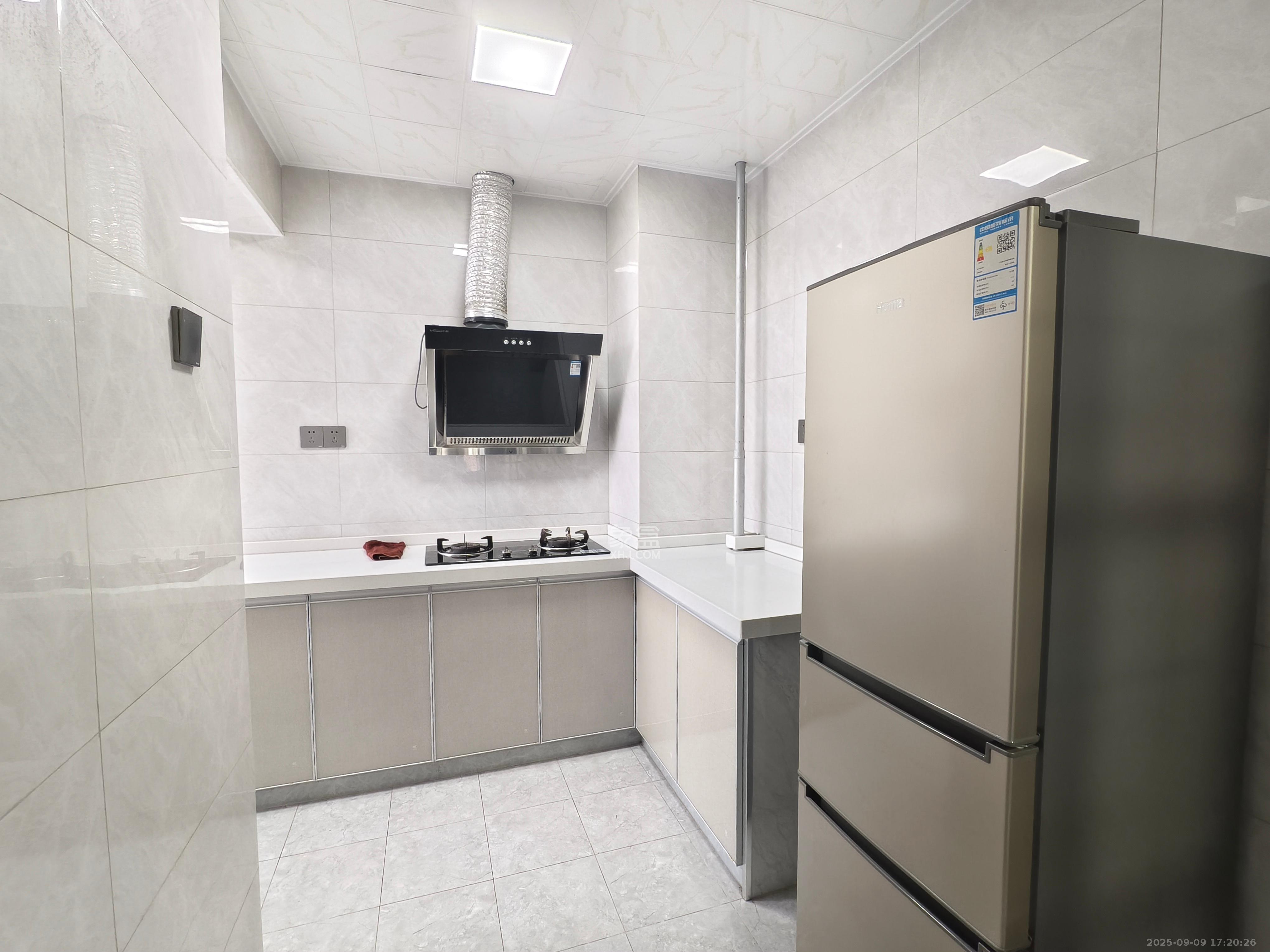 天健城  3室2厅1卫    4000.0元/月 天健城  3室2厅1卫    4000.0元/月室内图