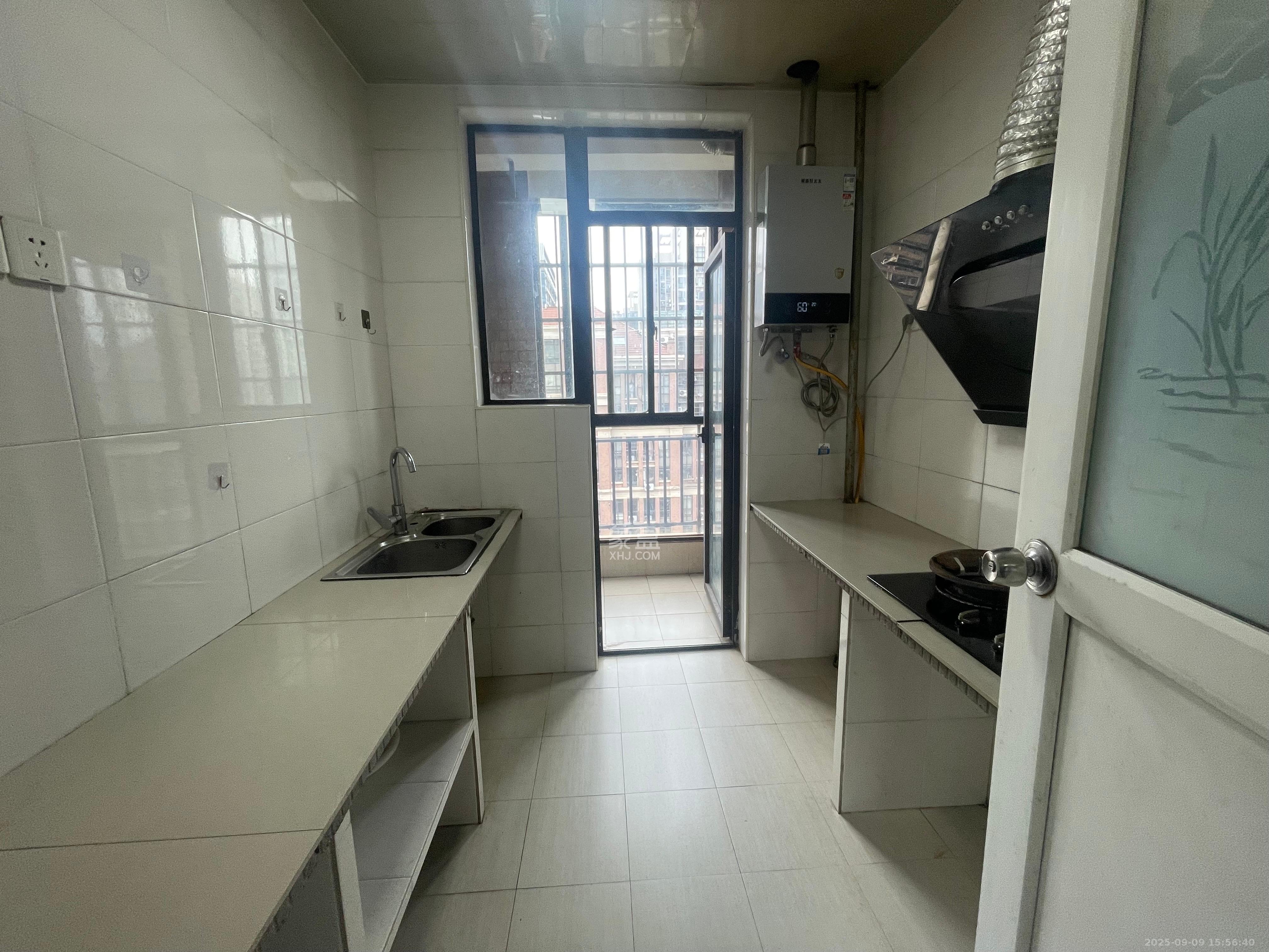 华润凤凰城一期 3室2厅1卫 1600.0元/月 华润凤凰城一期 3室2厅1卫 1600.0元/月室内图