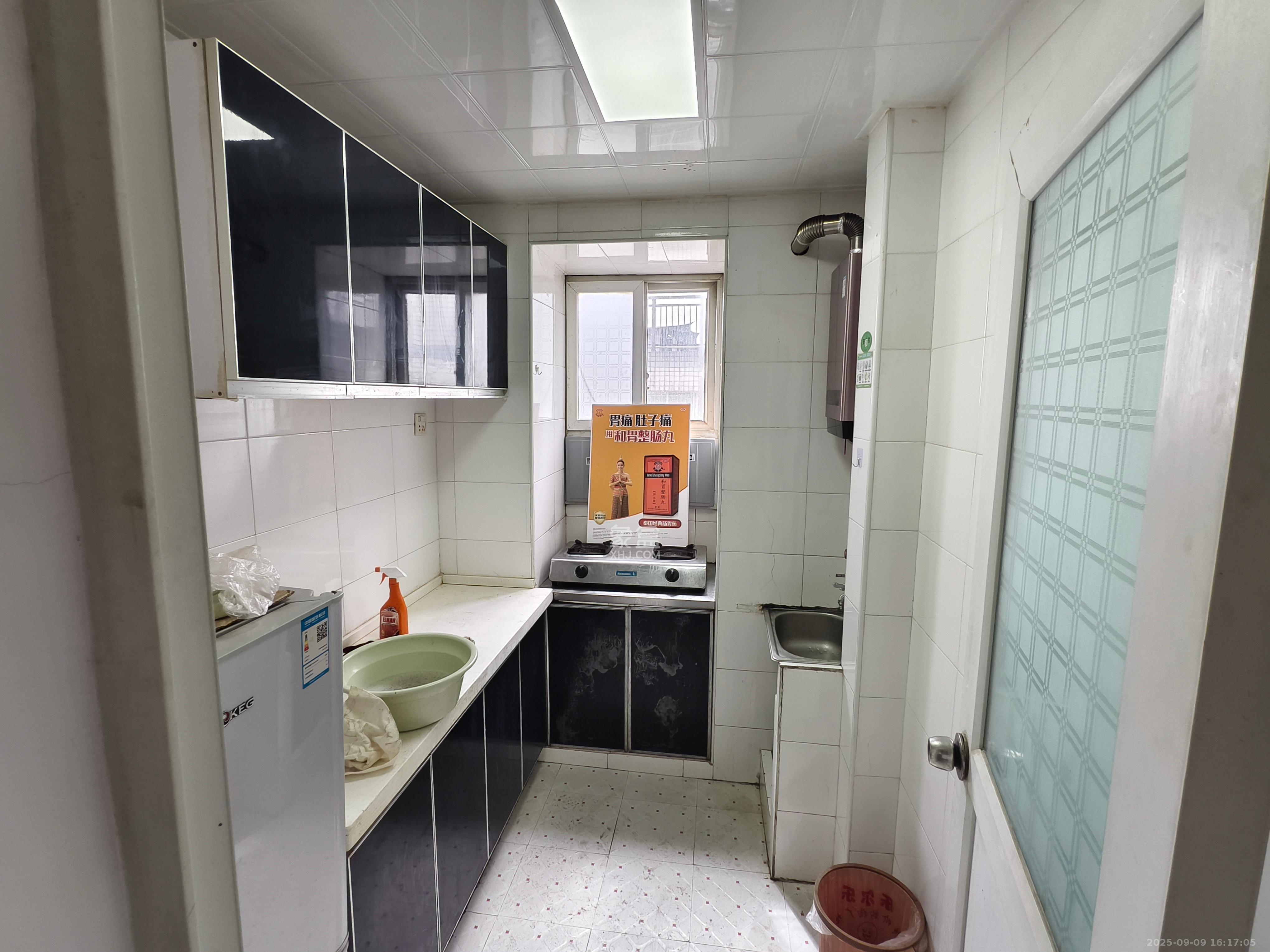 经视台宿舍 3室1厅1卫 1700.0元/月 经视台宿舍 3室1厅1卫 1700.0元/月室内图