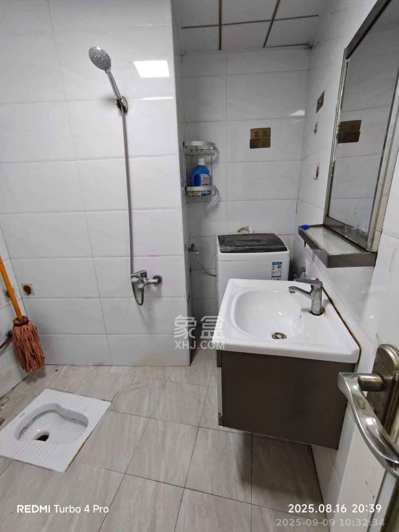 湖韵佳苑  2室1厅1卫    1700.0元/月室内图