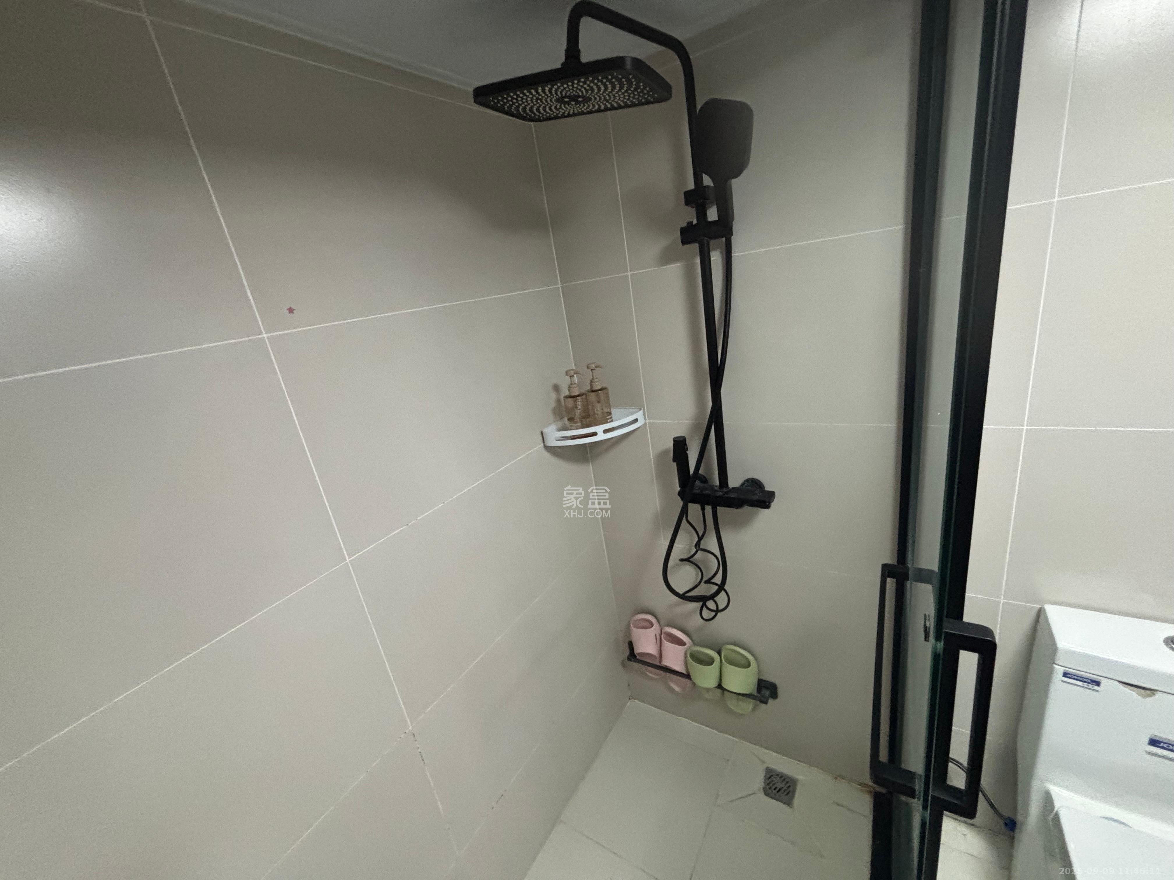 梅溪悦章 2室1厅1卫 2600.0元/月 梅溪悦章 2室1厅1卫 2600.0元/月室内图