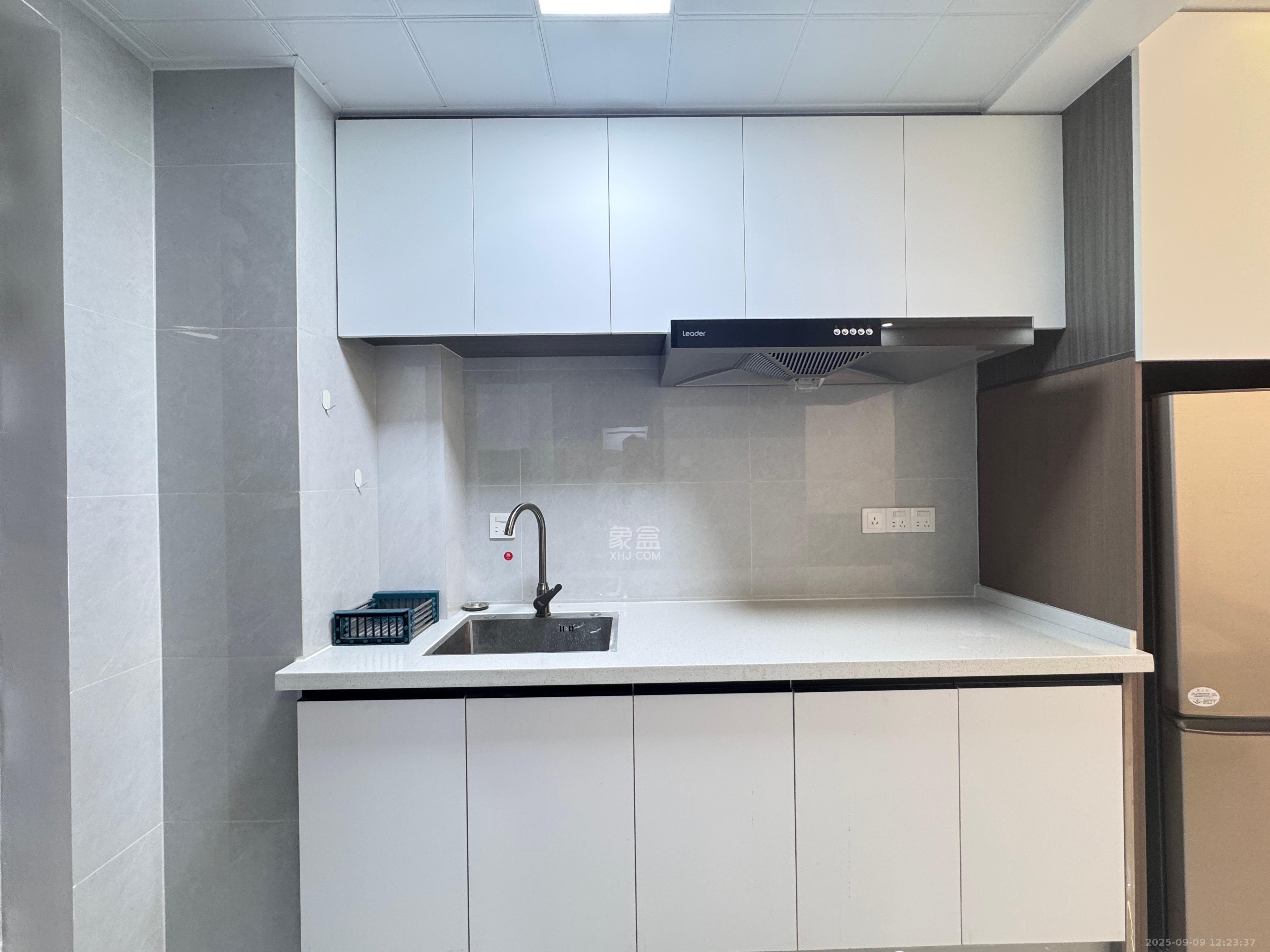 中海珑悦府  1室1厅1卫    1350.0元/月 中海珑悦府  1室1厅1卫    1350.0元/月室内图