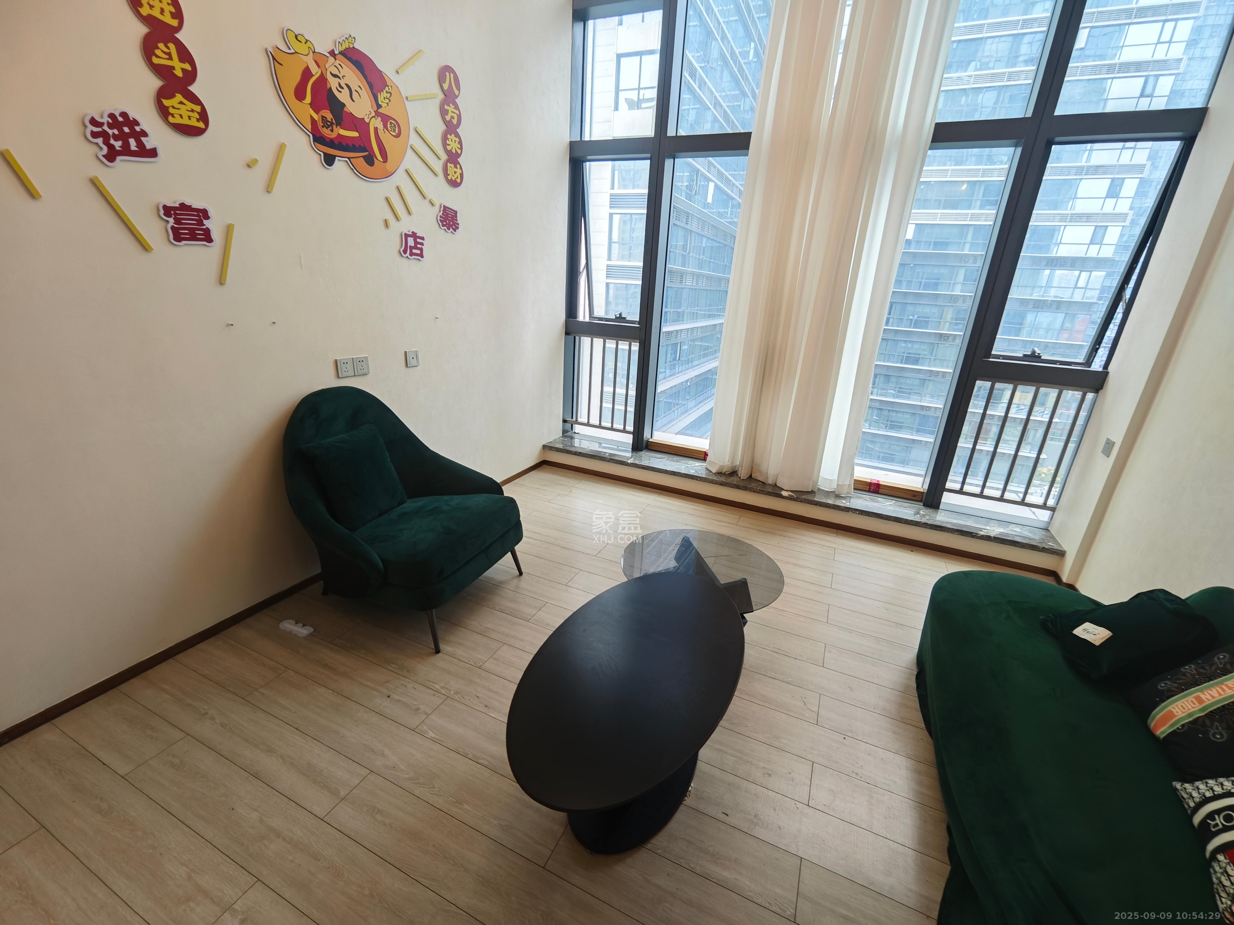 华远华时代 4室1厅2卫 4600.0元/月 华远华时代 4室1厅2卫 4600.0元/月室内图