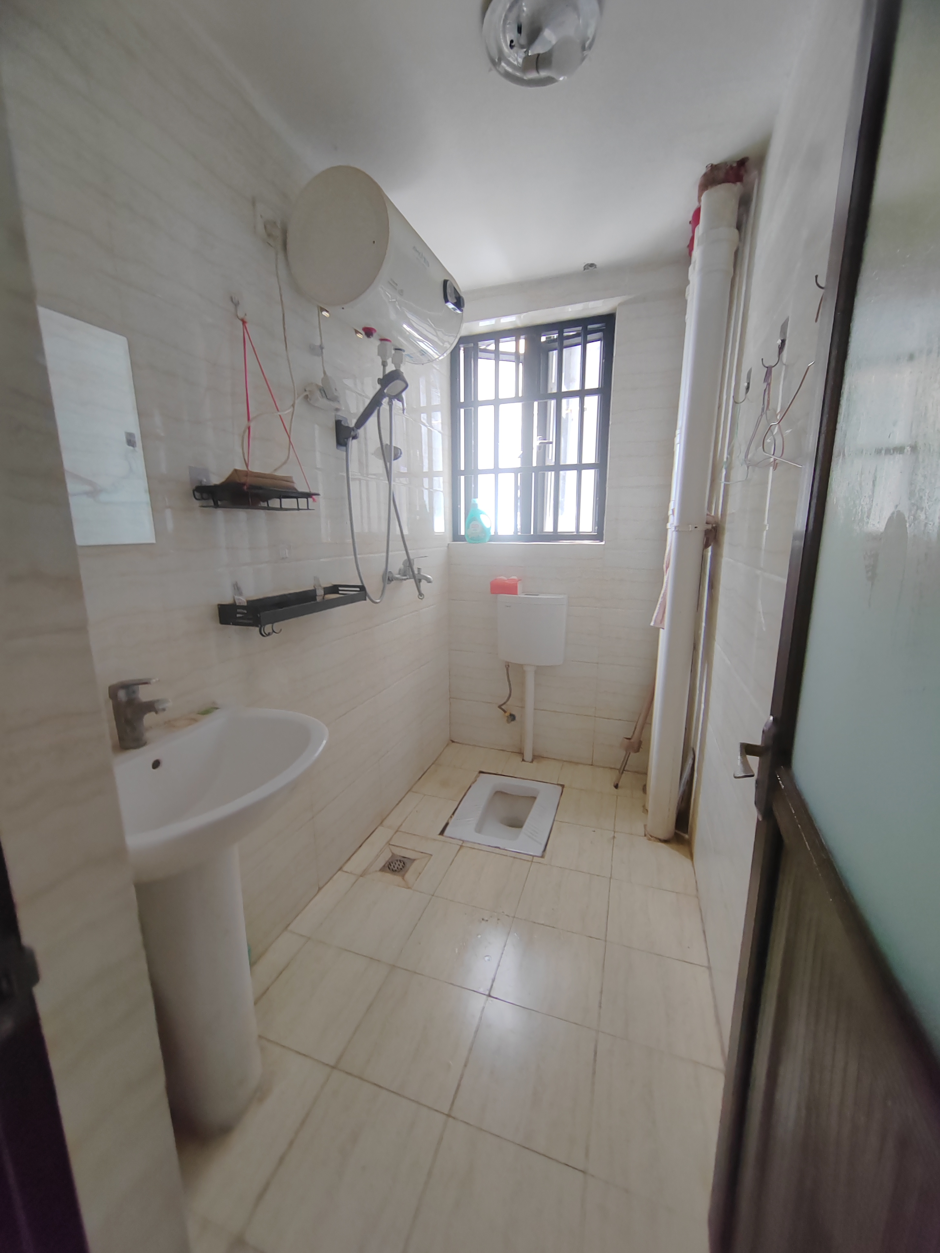 滨涯小区一期(滨涯村一区)  2室1厅1卫    1900.0元/月 滨涯小区一期(滨涯村一区)  2室1厅1卫    1900.0元/月室内图