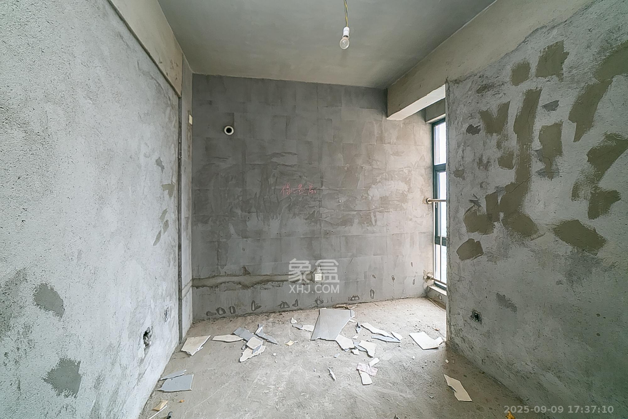 江南华府  3室2厅1卫    69.0万 江南华府  3室2厅1卫    69.0万卧室