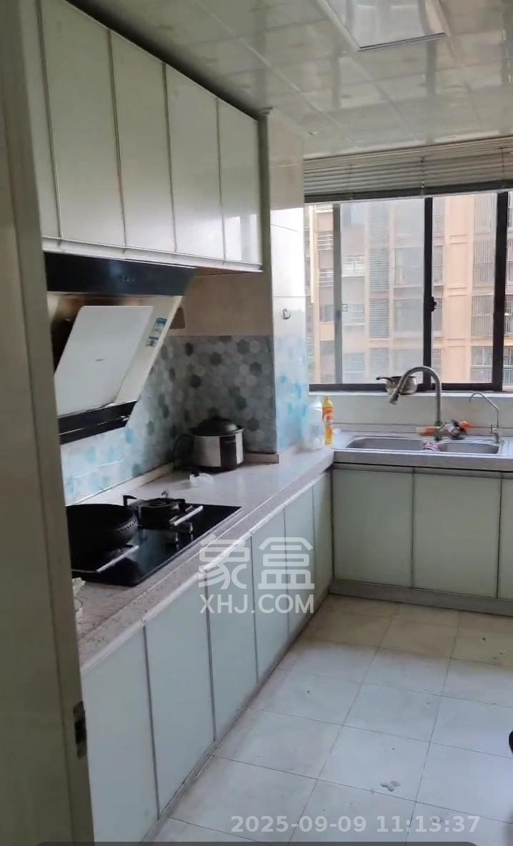 盛地春天里  2室1厅1卫    1600.0元/月 盛地春天里  2室1厅1卫    1600.0元/月室内图