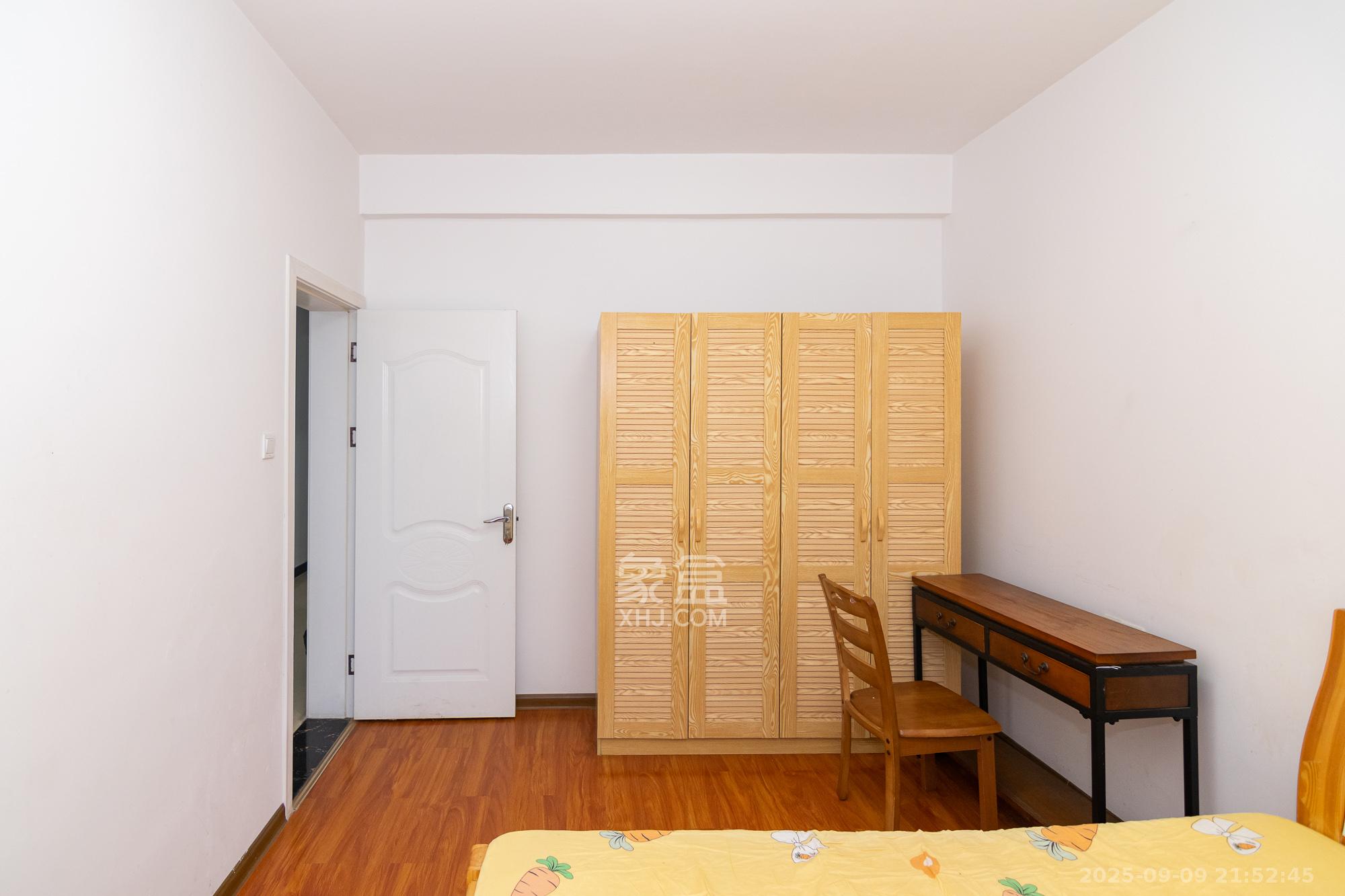 澳海月亮湾  3室2厅1卫    59.98万 澳海月亮湾  3室2厅1卫    59.98万卧室