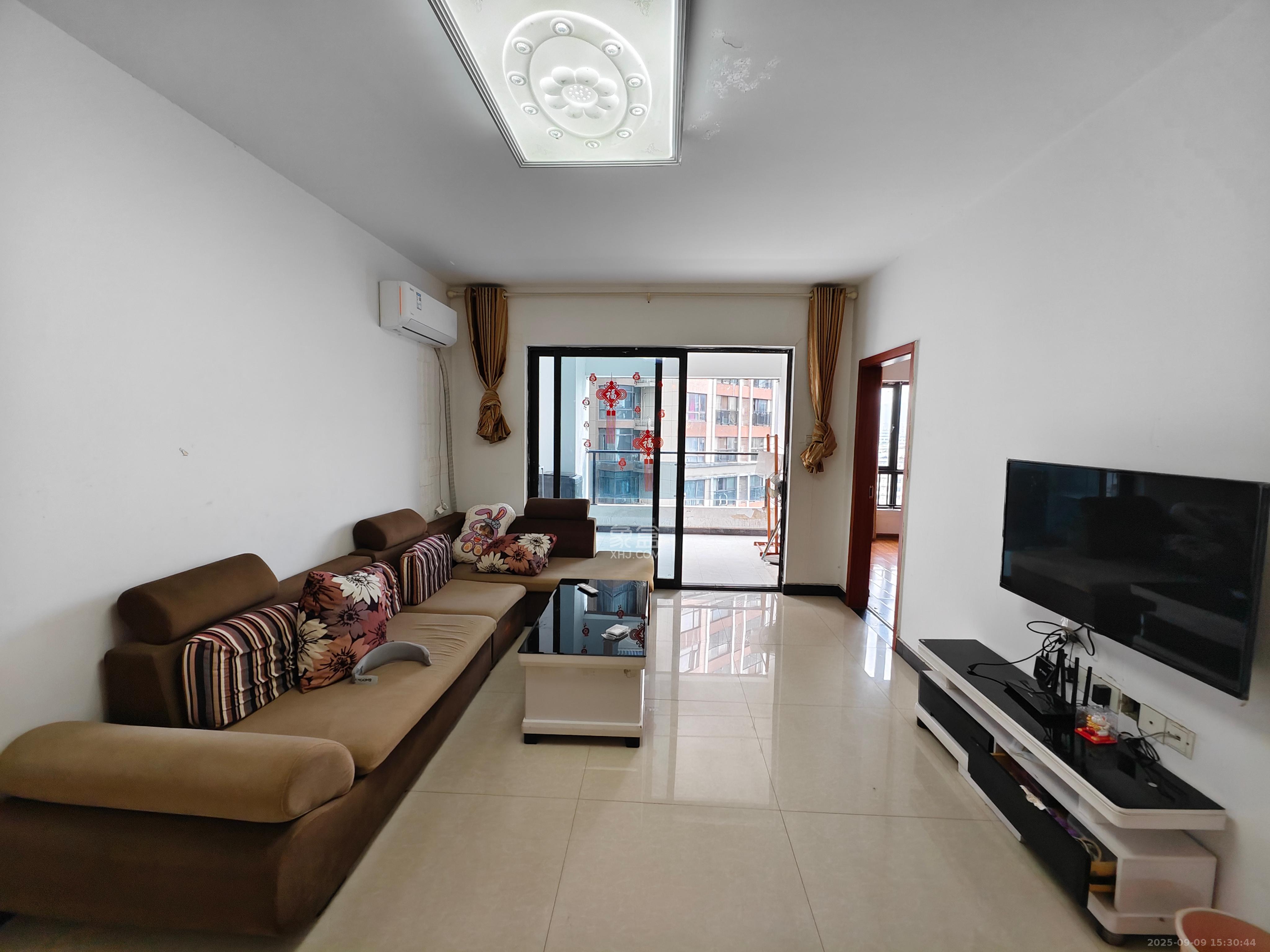 达美D6区 3室2厅1卫 2500.0元/月 达美D6区 3室2厅1卫 2500.0元/月室内图