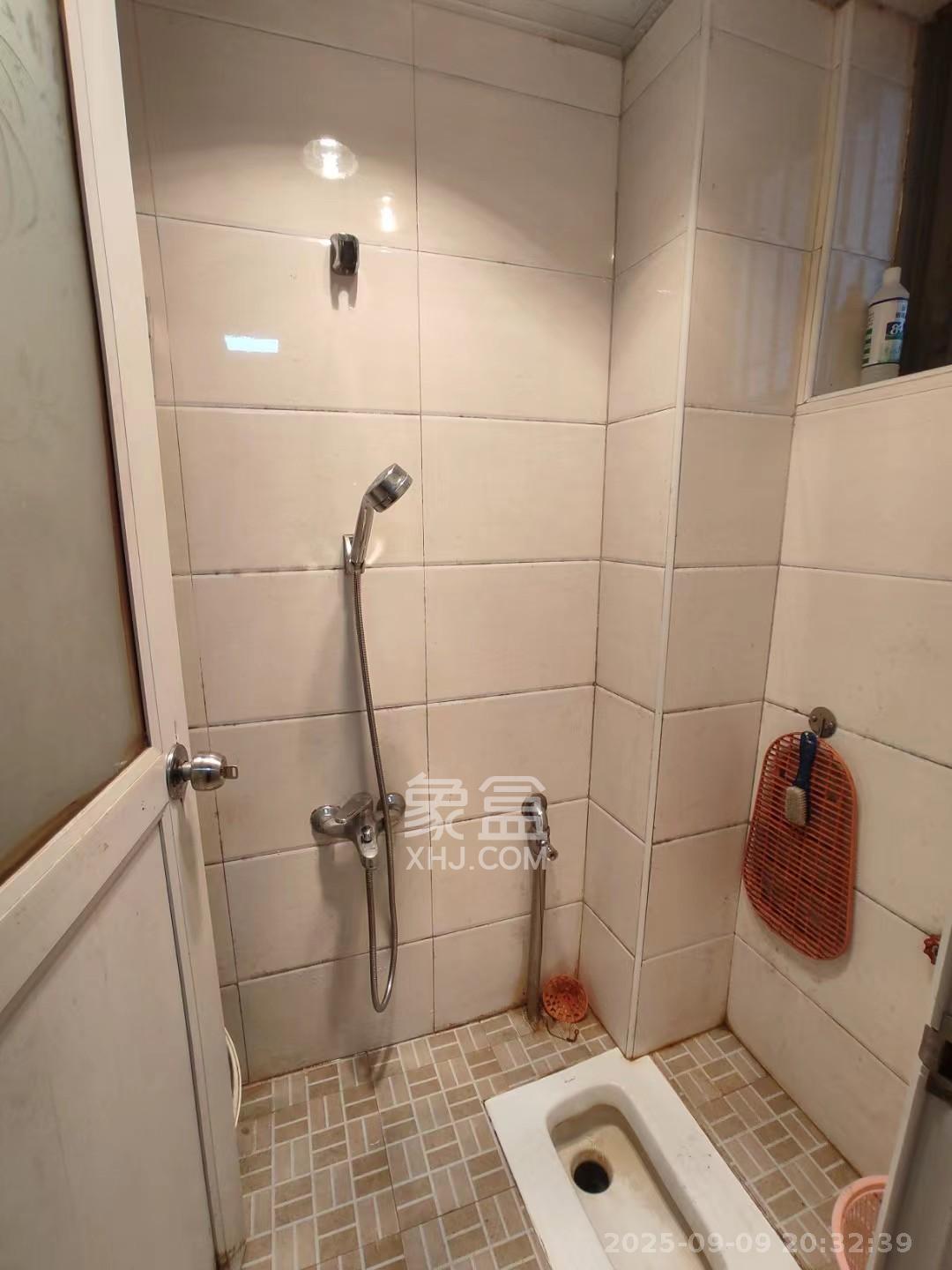 湘仪家园  1室1厅1卫   1200.00元/月室内图