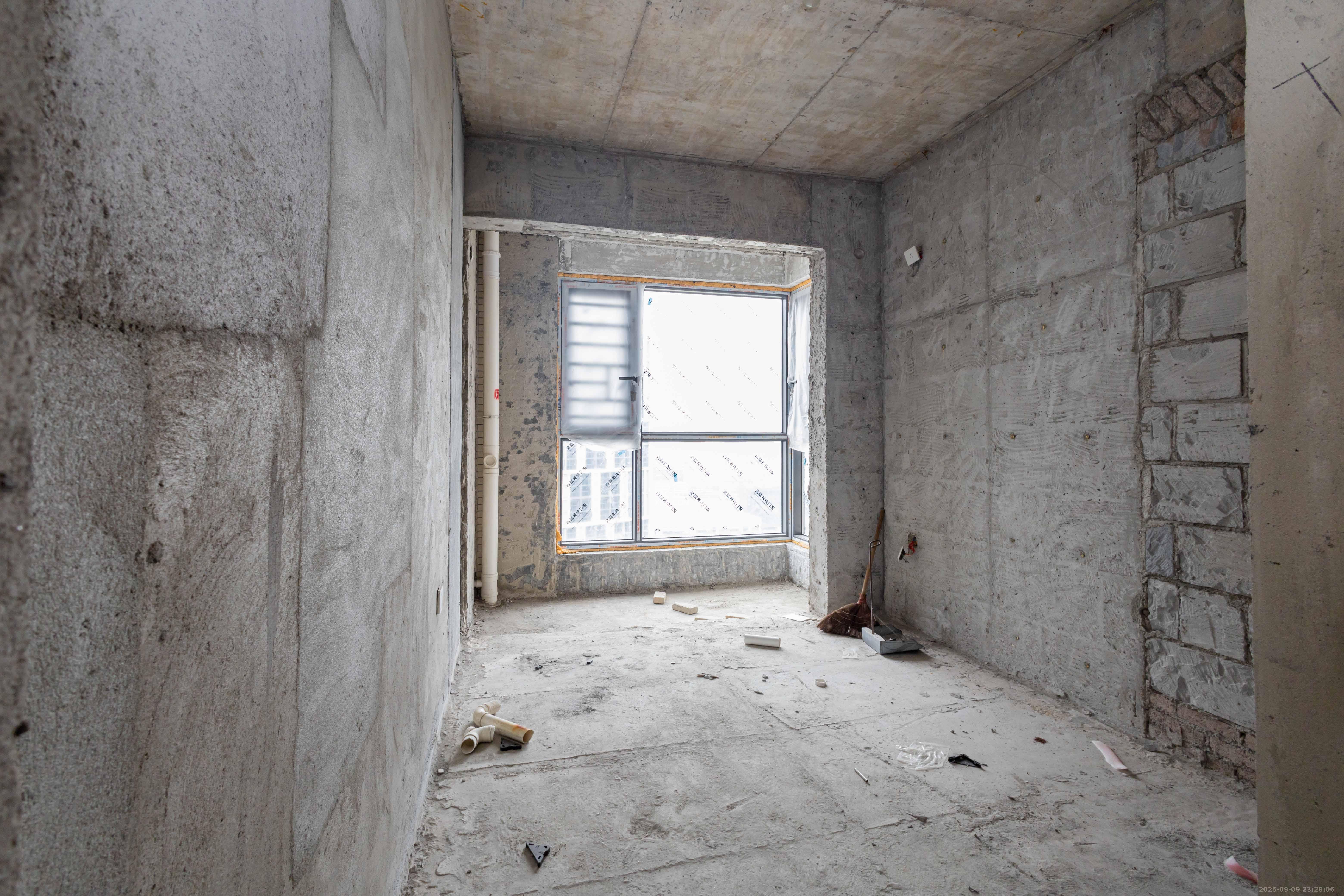 敏捷珑玥府  3室2厅2卫    67.0万 敏捷珑玥府  3室2厅2卫    67.0万卧室