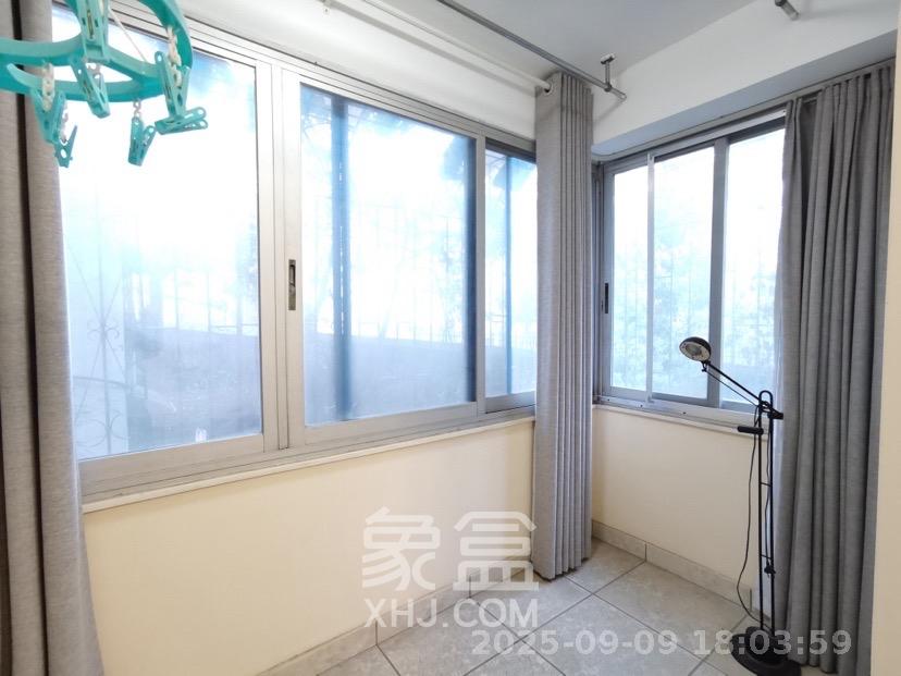 鸿园小区  3室2厅2卫   3500.00元/月室内图