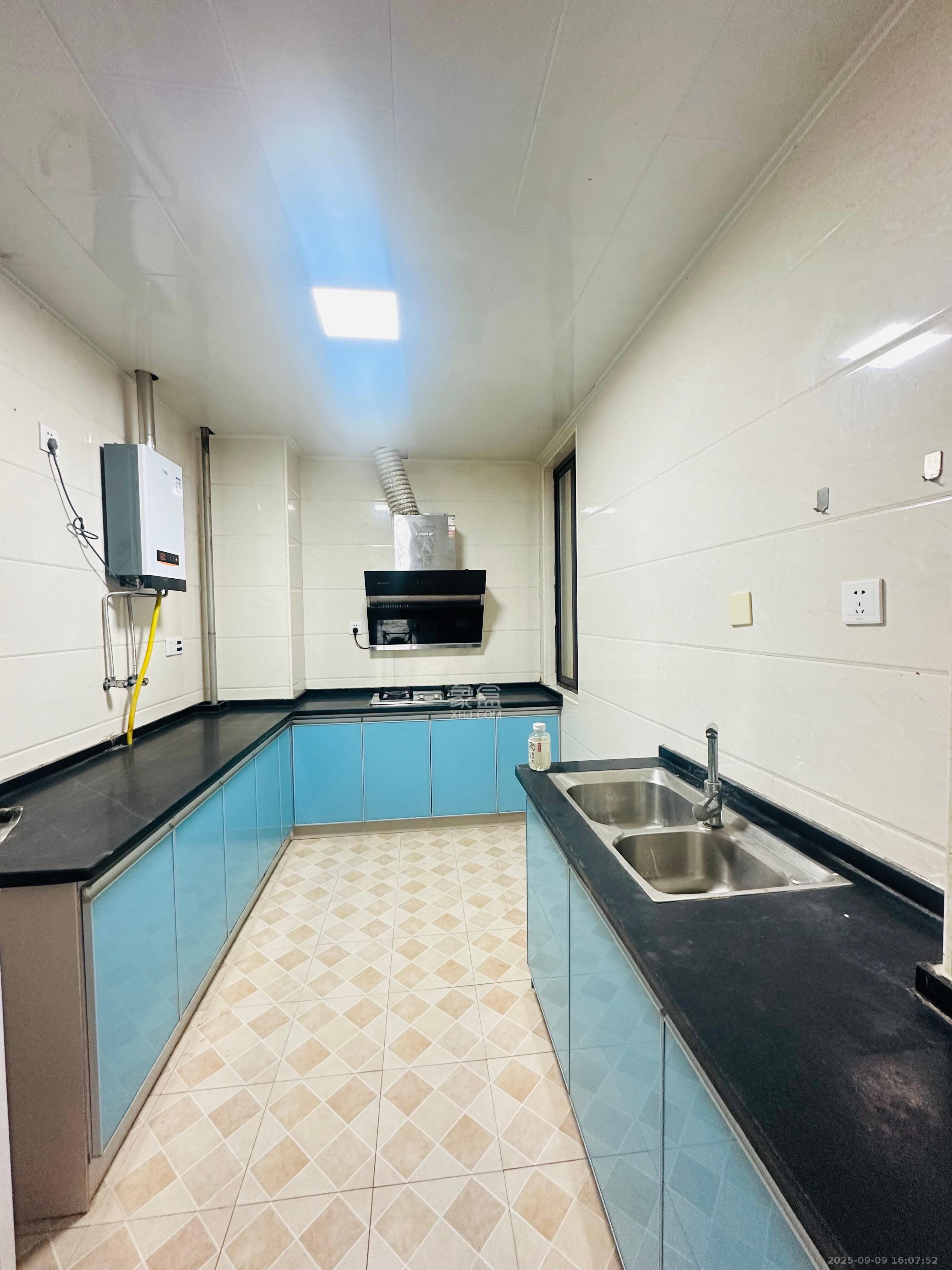 梅溪鑫苑名家 3室2厅1卫 2000.0元/月 梅溪鑫苑名家 3室2厅1卫 2000.0元/月室内图