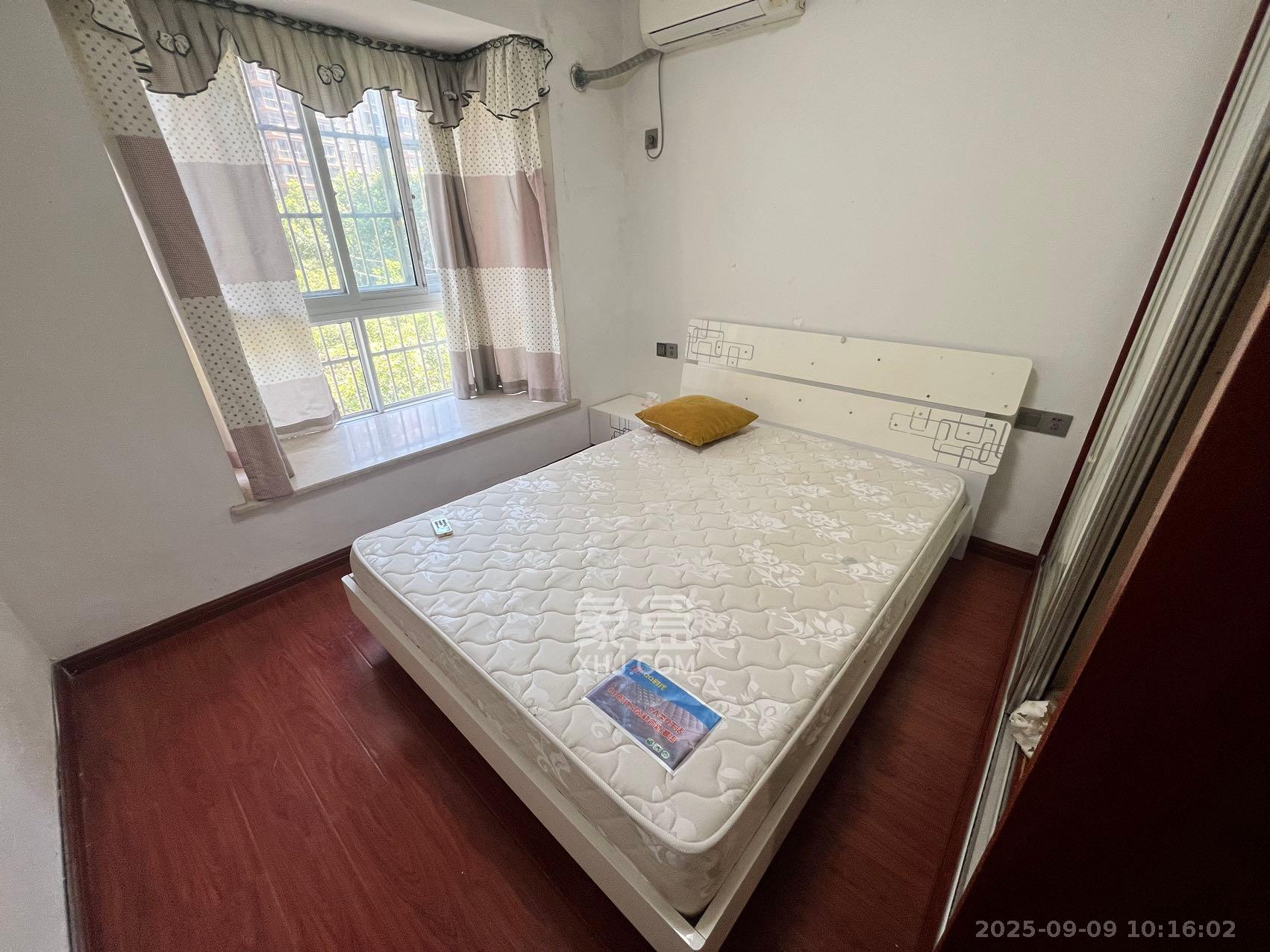 清政园（青政家园）  3室2厅2卫    2000.0元/月室内图