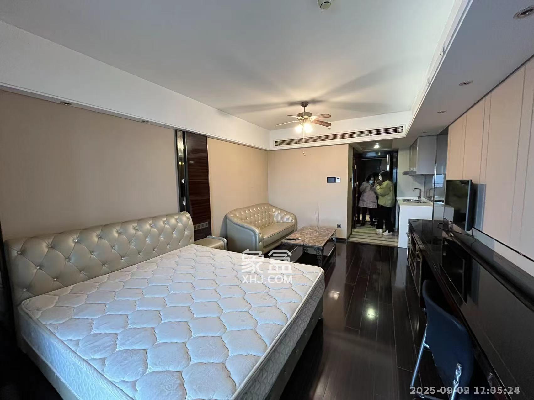 保利国际广场 1室1厅1卫 2500.0元/月 保利国际广场 1室1厅1卫 2500.0元/月室内图