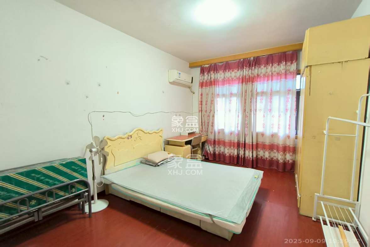 长沙市中医康复医院宿舍(长沙市骨科按摩医院) 2室1厅1卫 1300.0元/月 长沙市中医康复医院宿舍(长沙市骨科按摩医院) 2室1厅1卫 1300.0元/月室内图