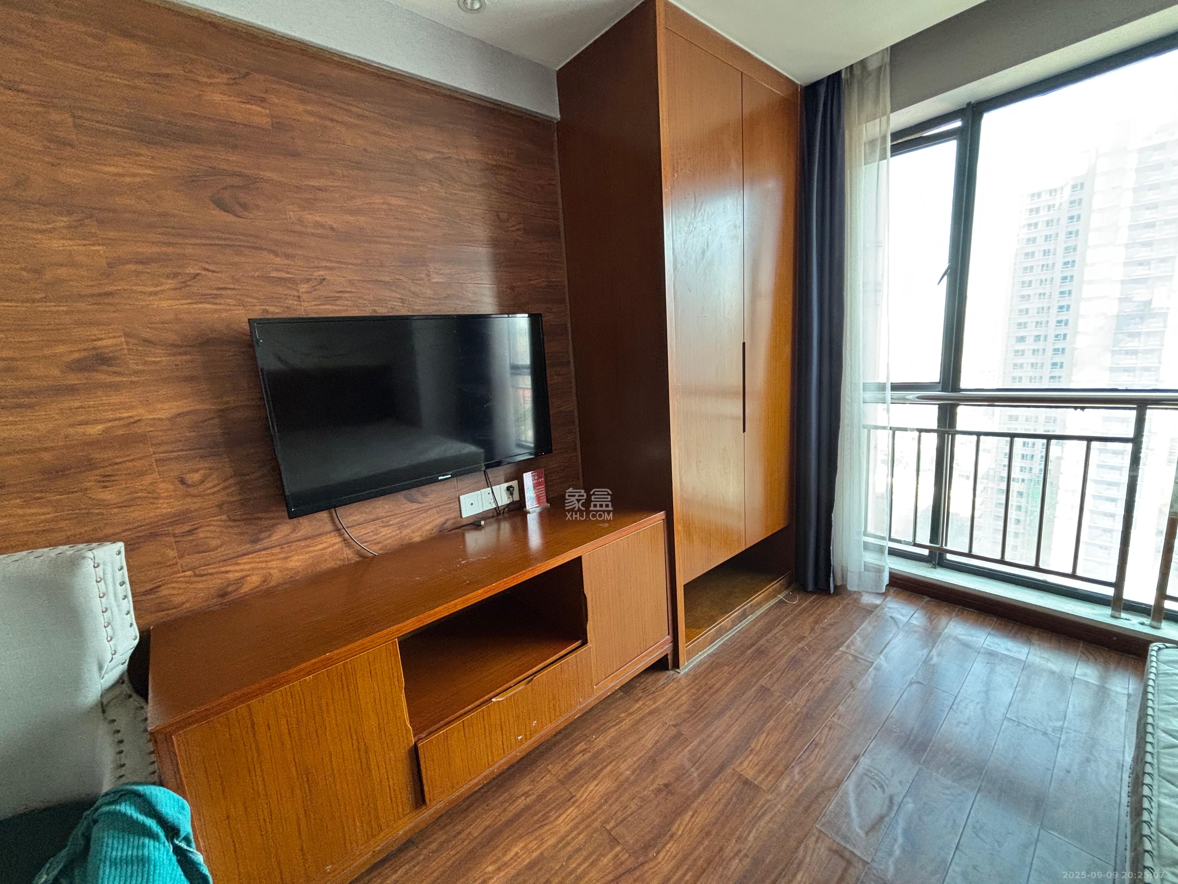 五一钻界 1室1厅1卫 2200.0元/月 五一钻界 1室1厅1卫 2200.0元/月室内图