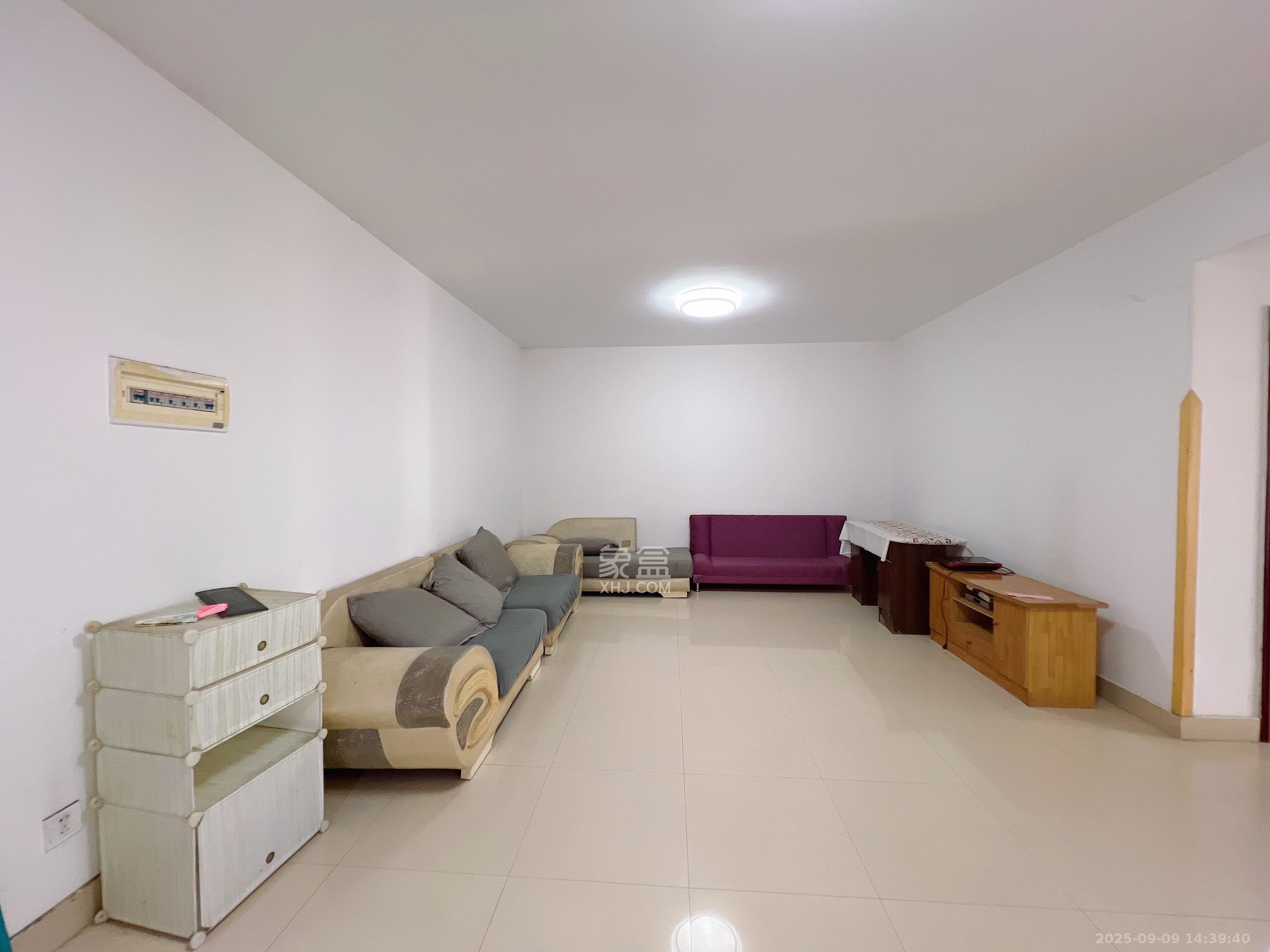 明天一城  2室2厅1卫    1500.0元/月 明天一城  2室2厅1卫    1500.0元/月室内图