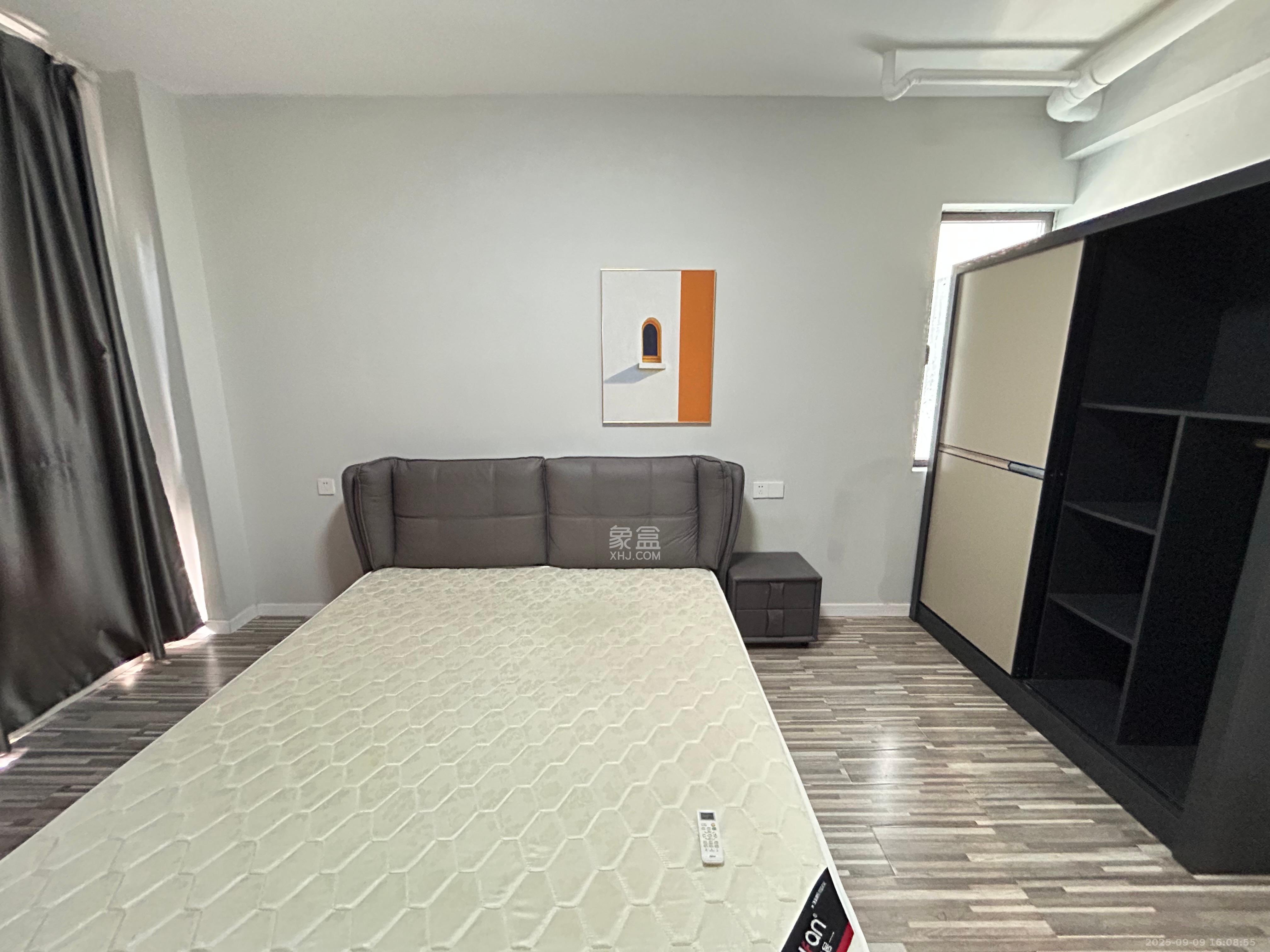 润和湘江天地C区  2室2厅2卫    3300.0元/月室内图