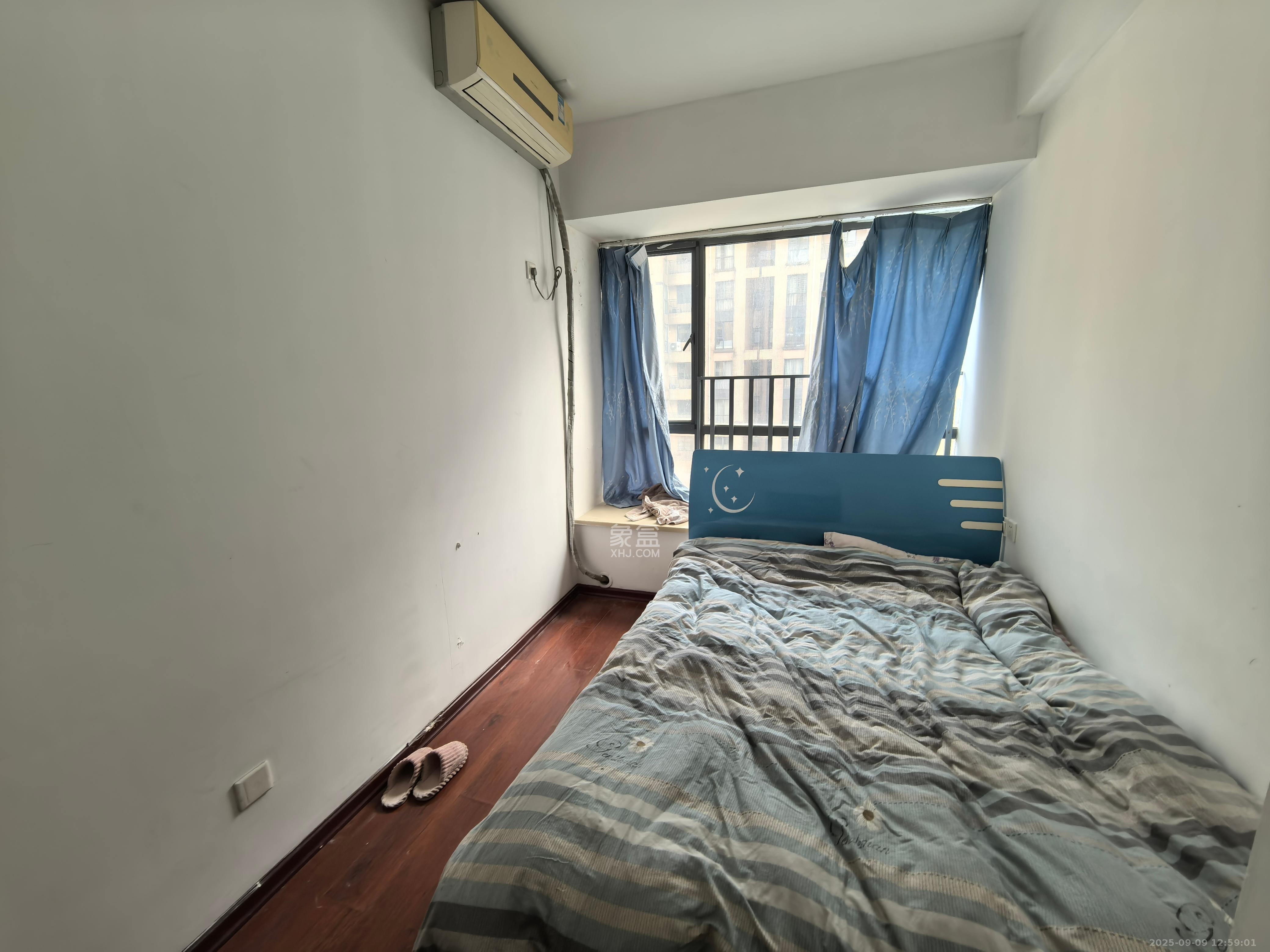 中城丽景香山园 2室2厅1卫 2200.0元/月 中城丽景香山园 2室2厅1卫 2200.0元/月室内图