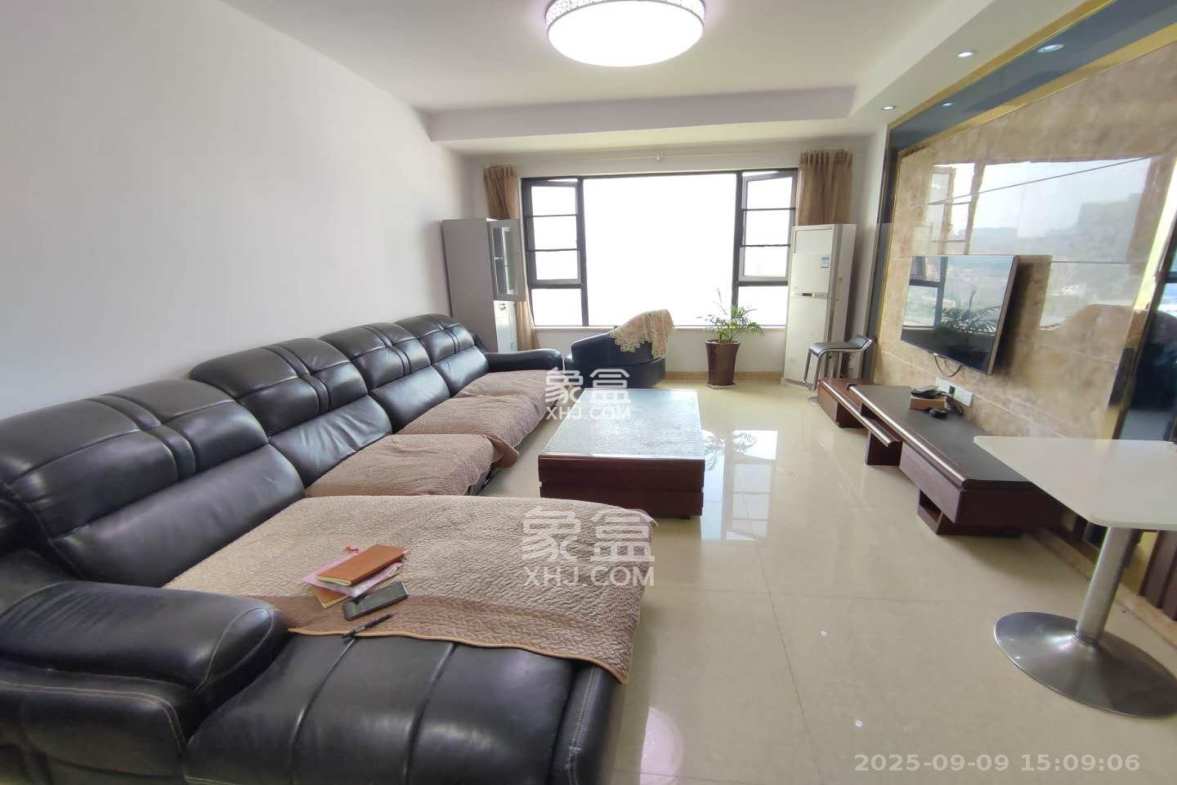 长房时代城  3室2厅1卫    2300.0元/月 长房时代城  3室2厅1卫    2300.0元/月户型图