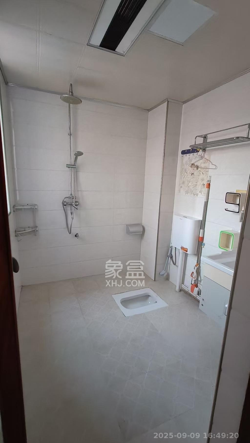 金鼎公园尚 3室2厅2卫 1900.0元/月 金鼎公园尚 3室2厅2卫 1900.0元/月室内图