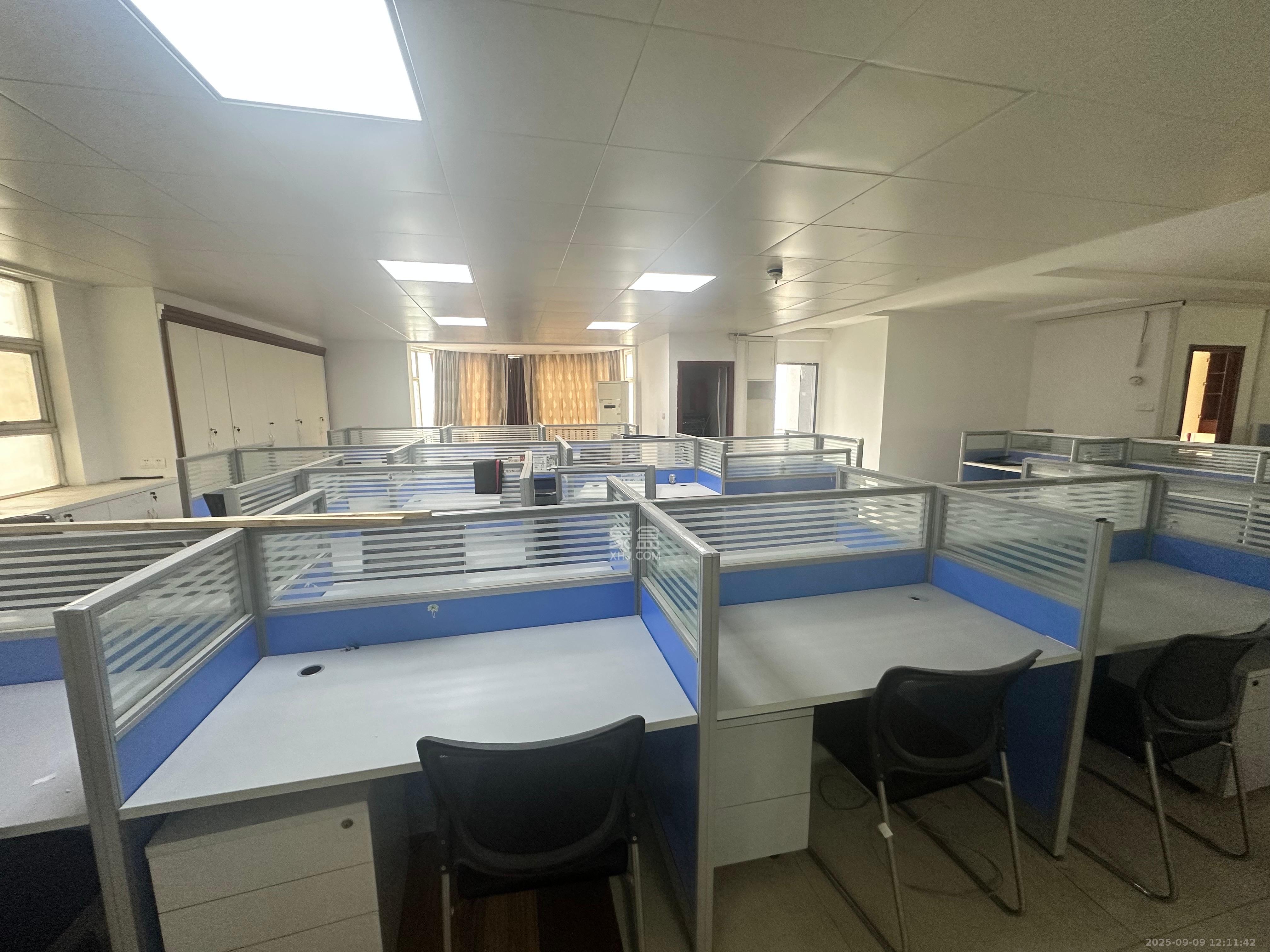 建鸿达现代城 4室2厅2卫 15000.0元/月 建鸿达现代城 4室2厅2卫 15000.0元/月室内图