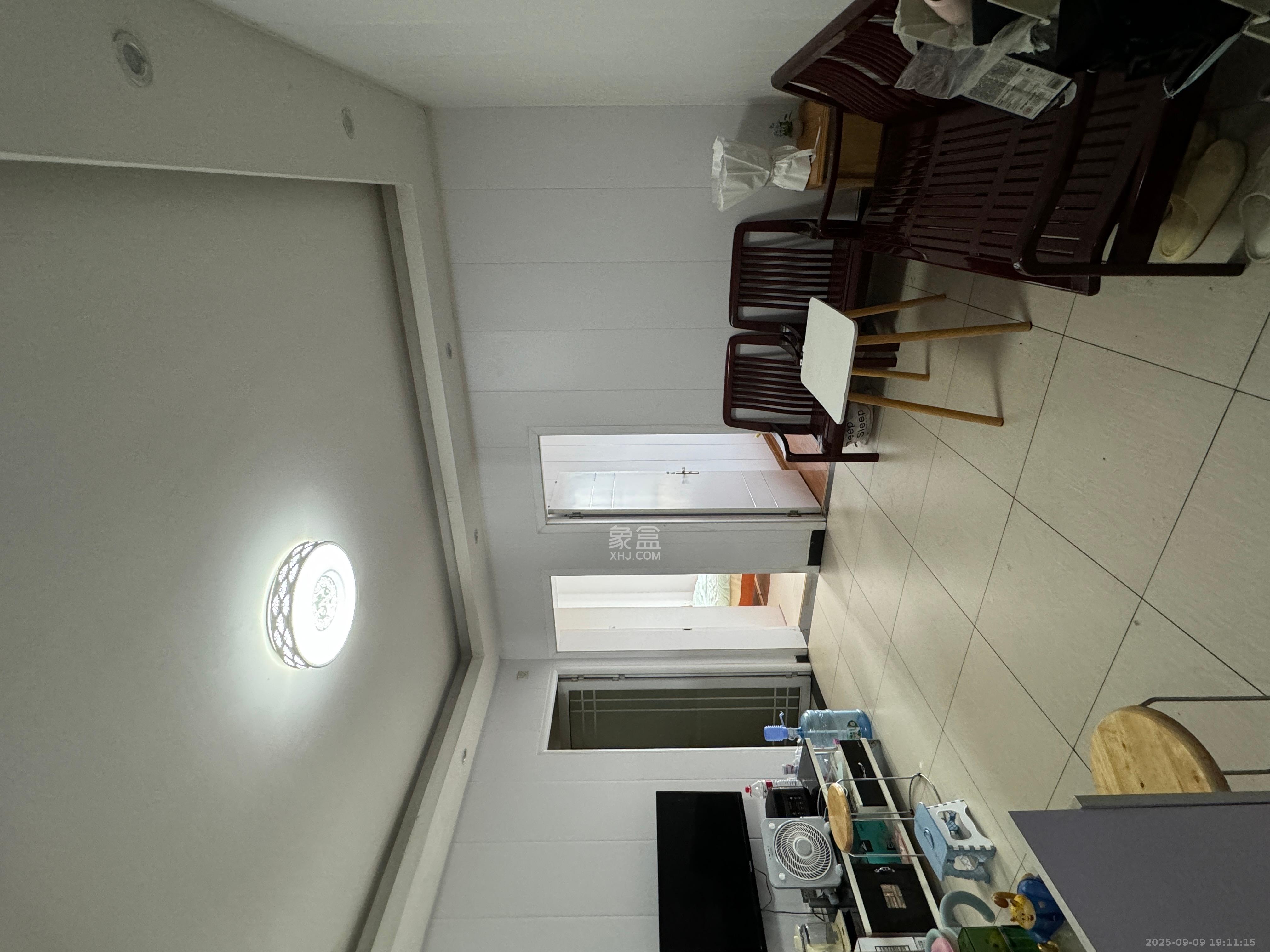 百纳广场（百纳公寓）  2室1厅1卫    2200.0元/月室内图