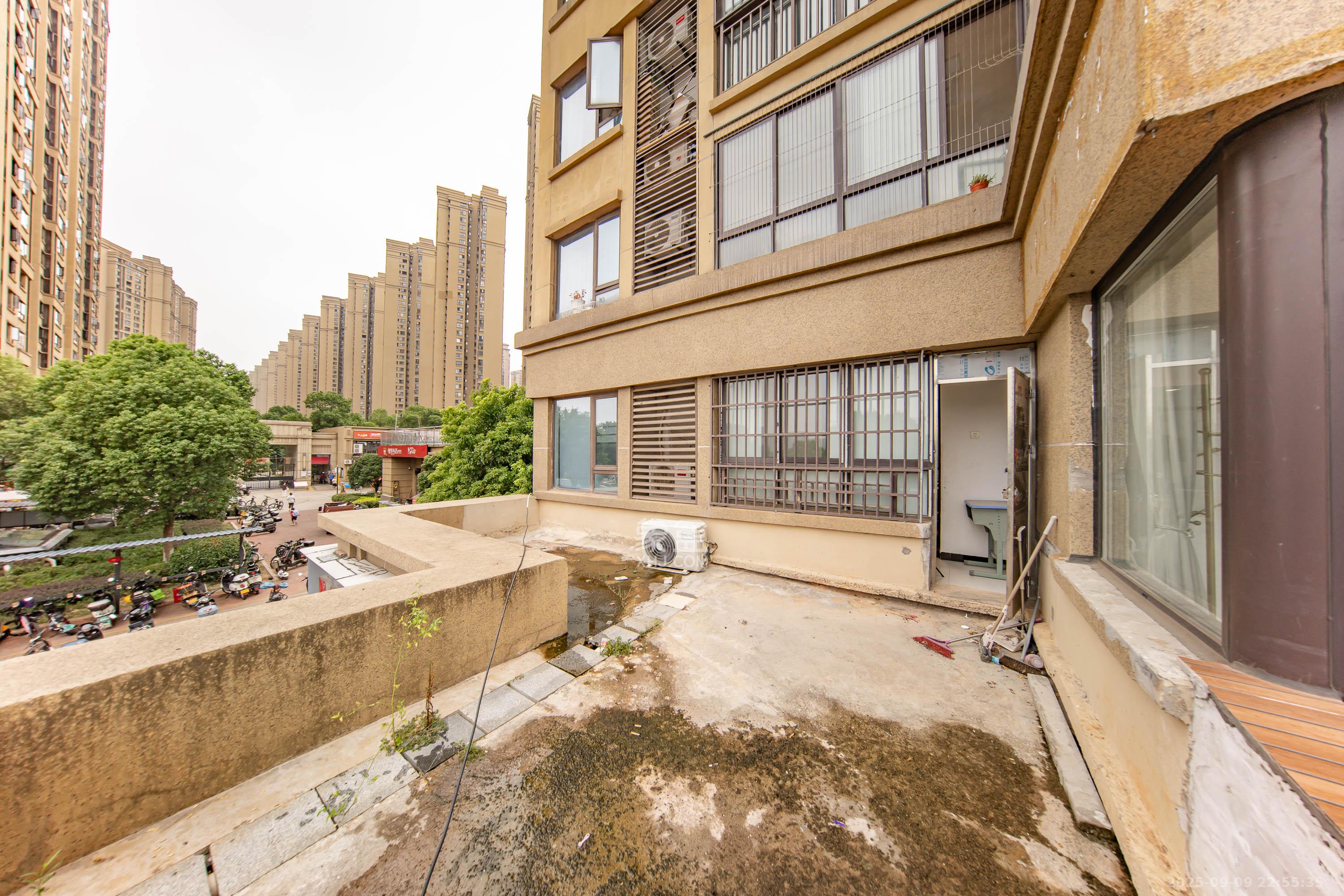 华润橡树湾 4室2厅2卫 90.0万 华润橡树湾 4室2厅2卫 90.0万其他